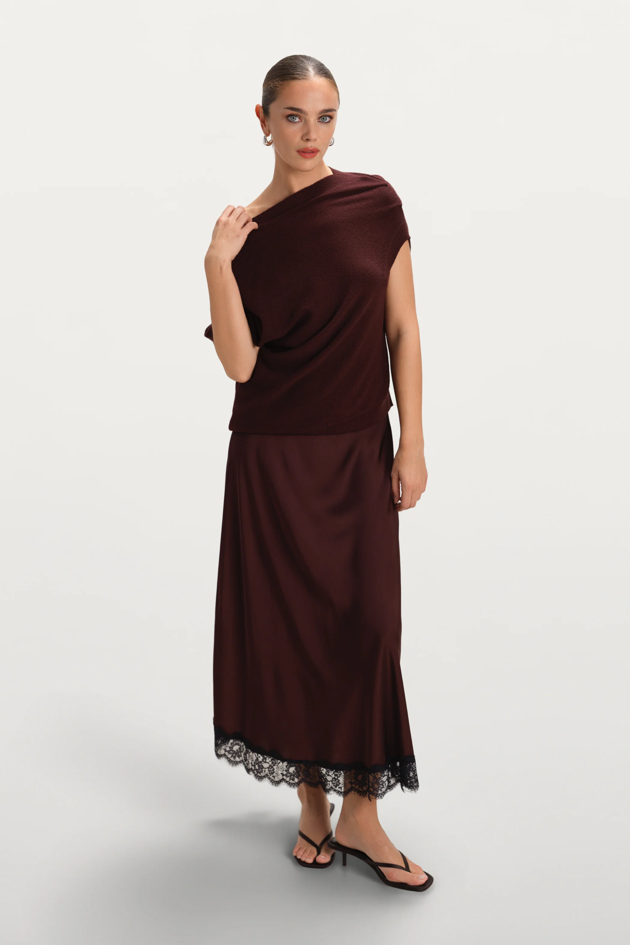 Vivienne Asymmetric Knit | Plum - Image 2