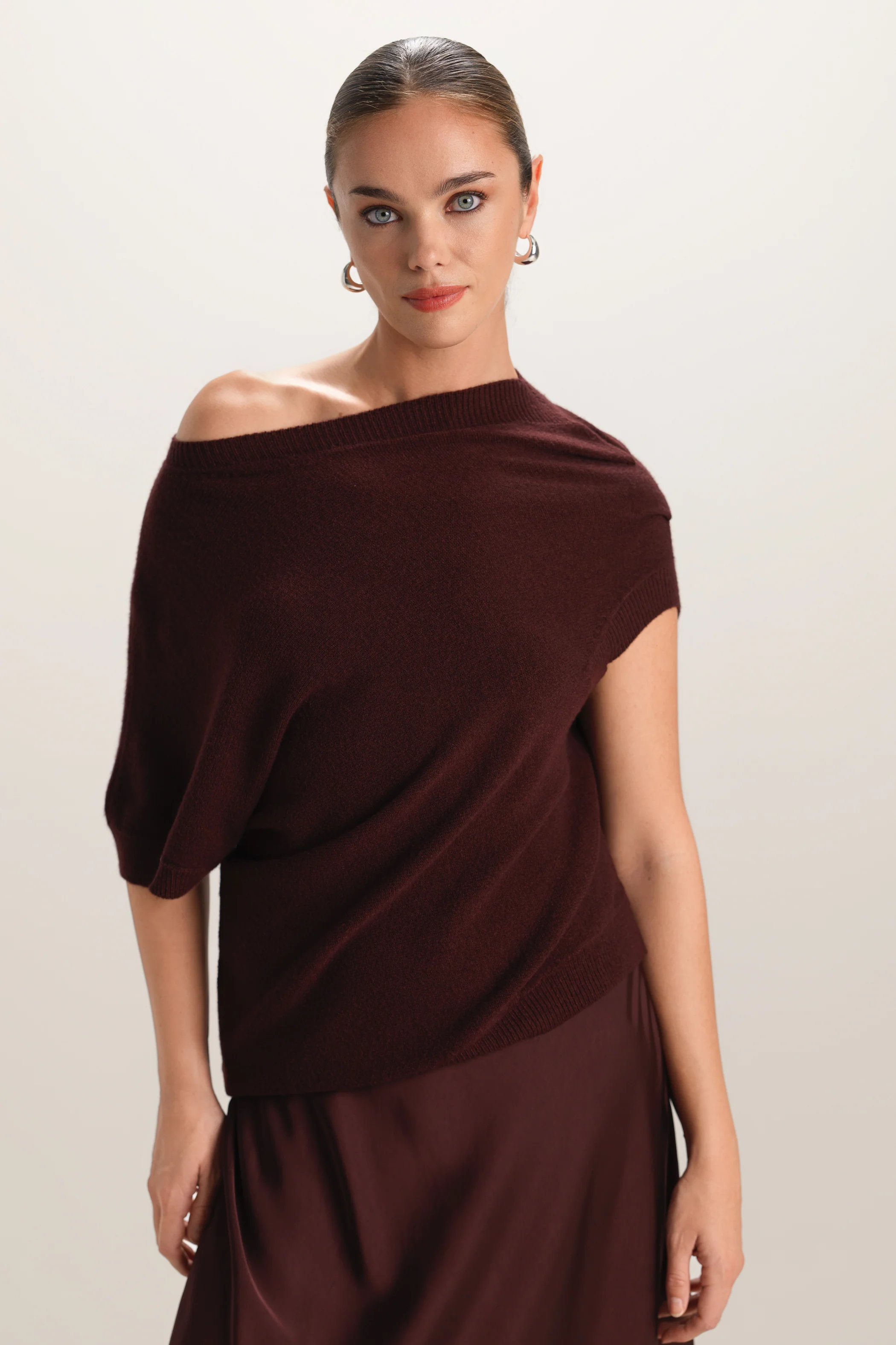 Vivienne Asymmetric Knit | Plum - Image 4