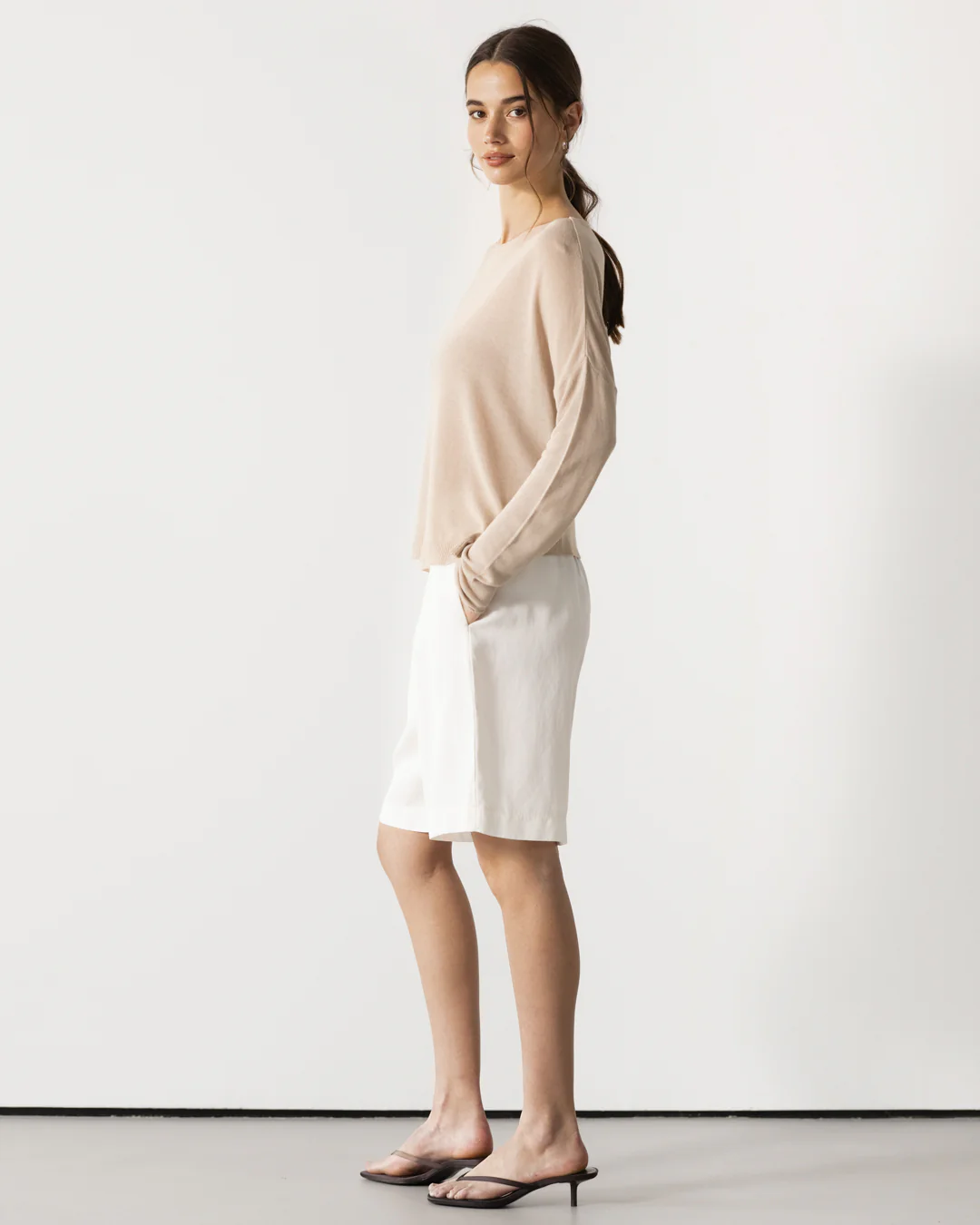 Amelie Lightweight Linen Top | Taupe - Image 2