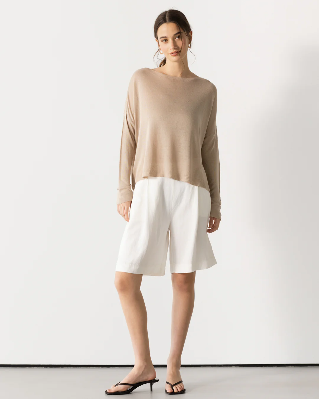 Amelie Lightweight Linen Top | Taupe - Image 5