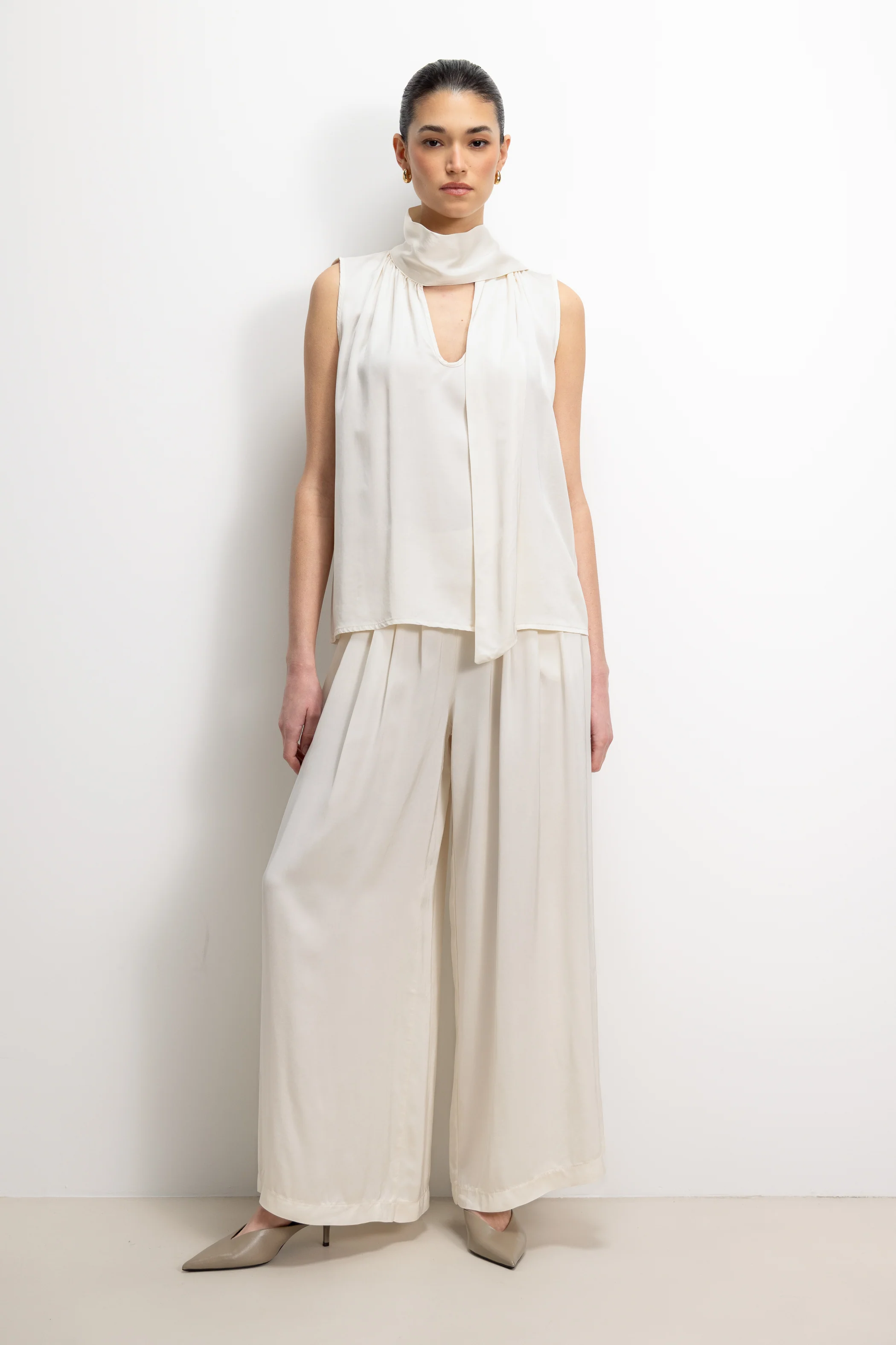 Arden Pleated Elastic Waist Satin Trousers | Ivory - Image 3