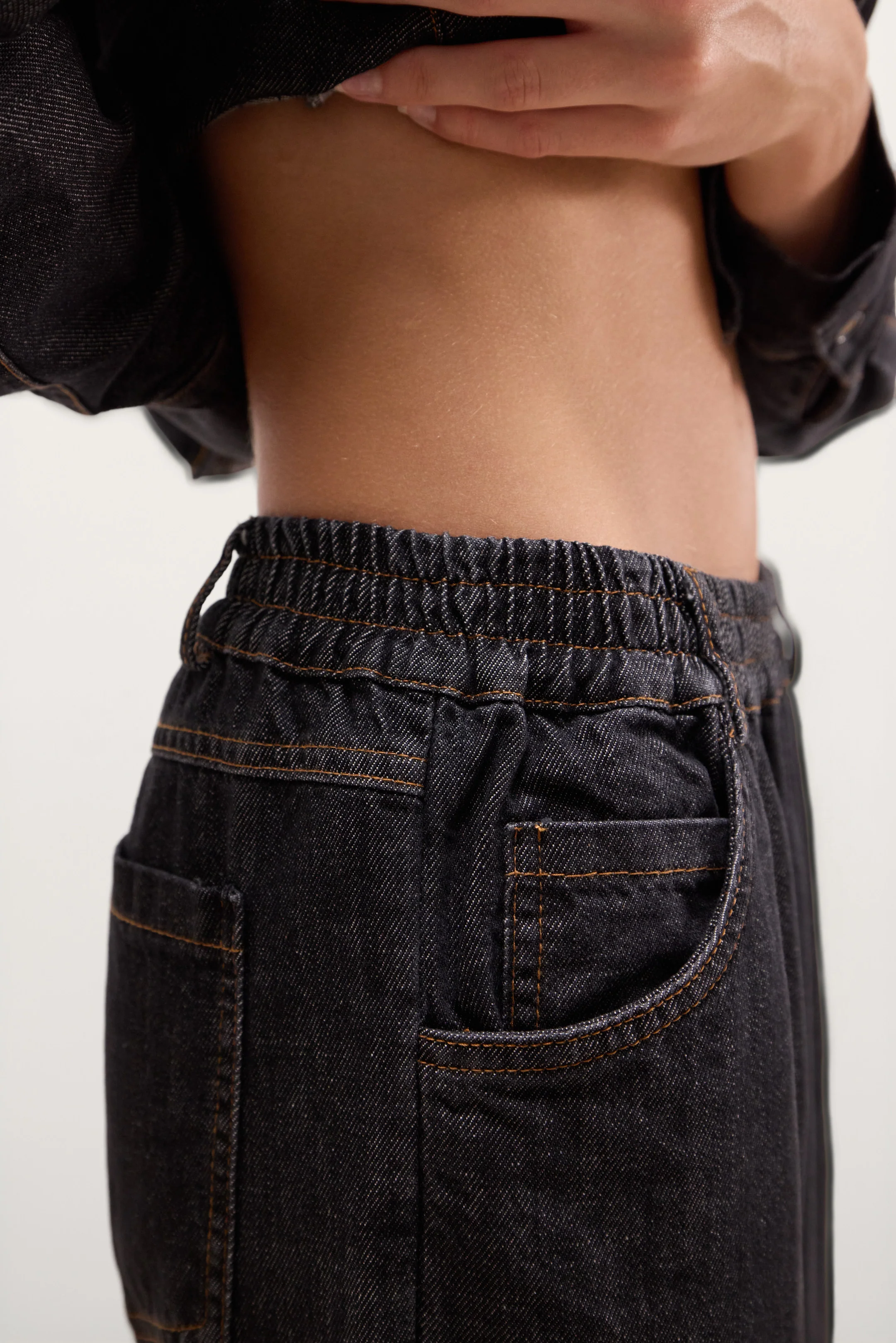 Aspen Barrel-Leg Elastic Waist Jeans | Dark Denim - Image 5