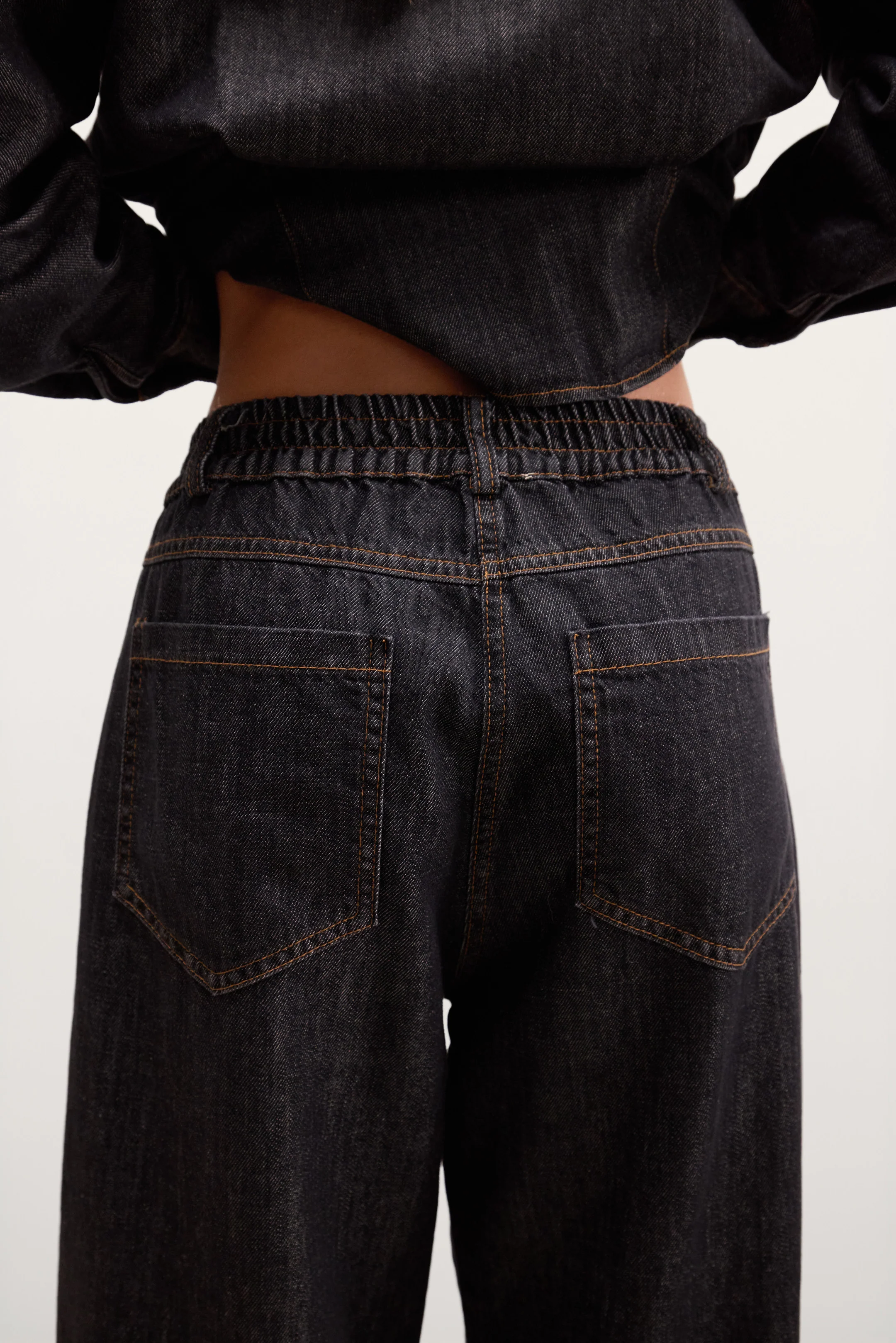 Aspen Barrel-Leg Elastic Waist Jeans | Dark Denim - Image 6