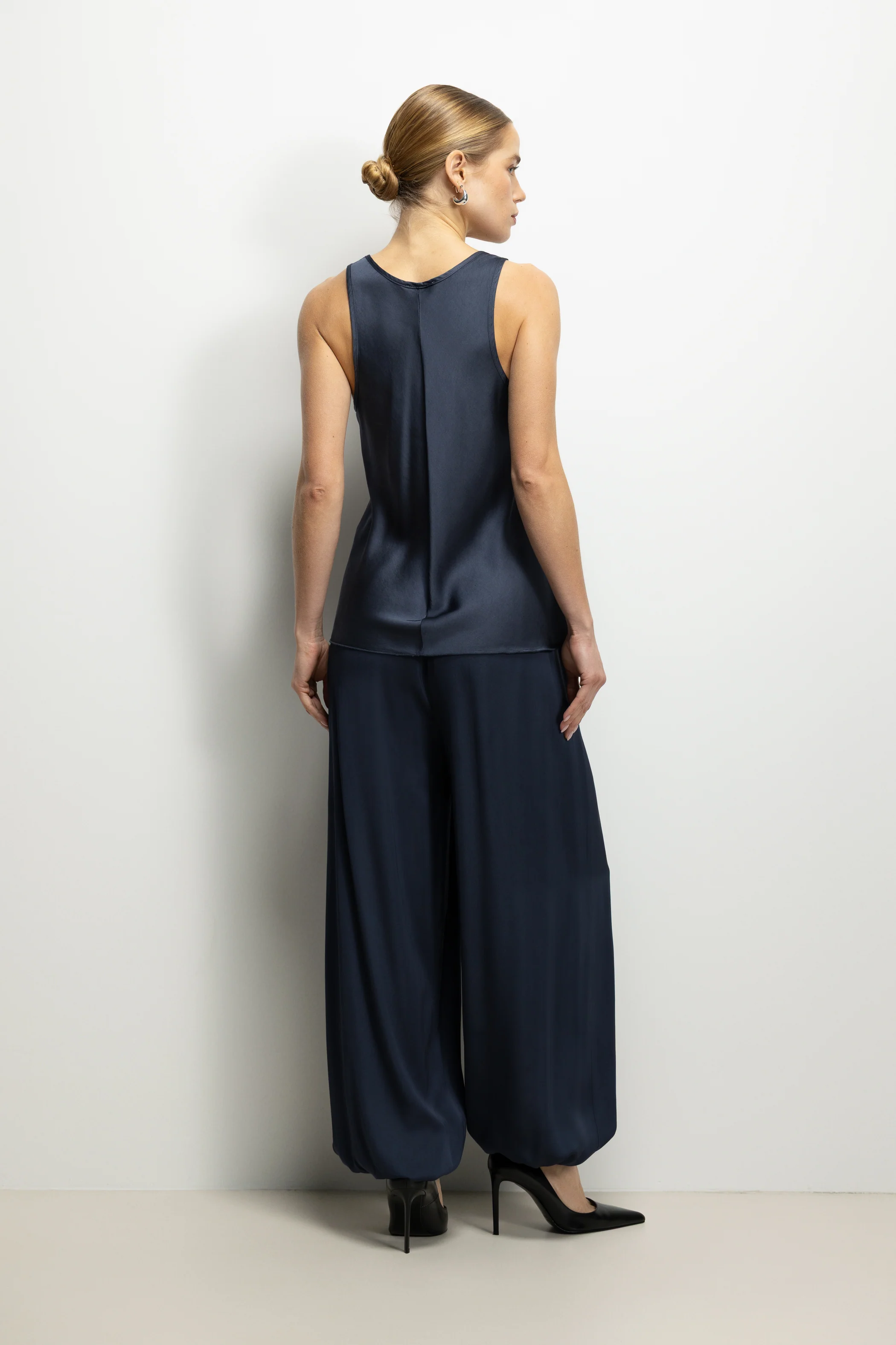 Belle Balloon Satin Trousers | Ink - Image 4