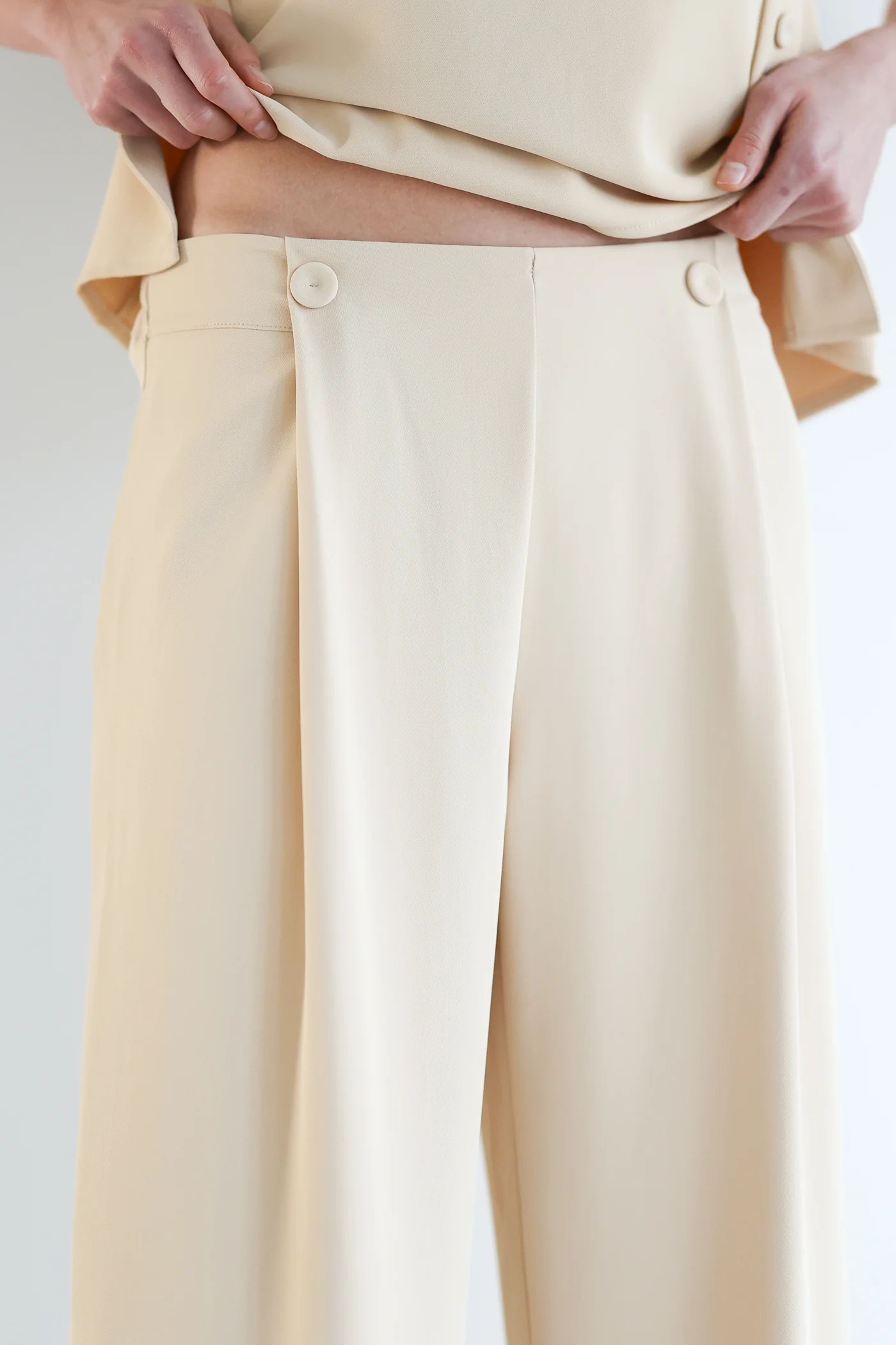 Blanchett Pleated Trousers | Almond Beige - Image 4