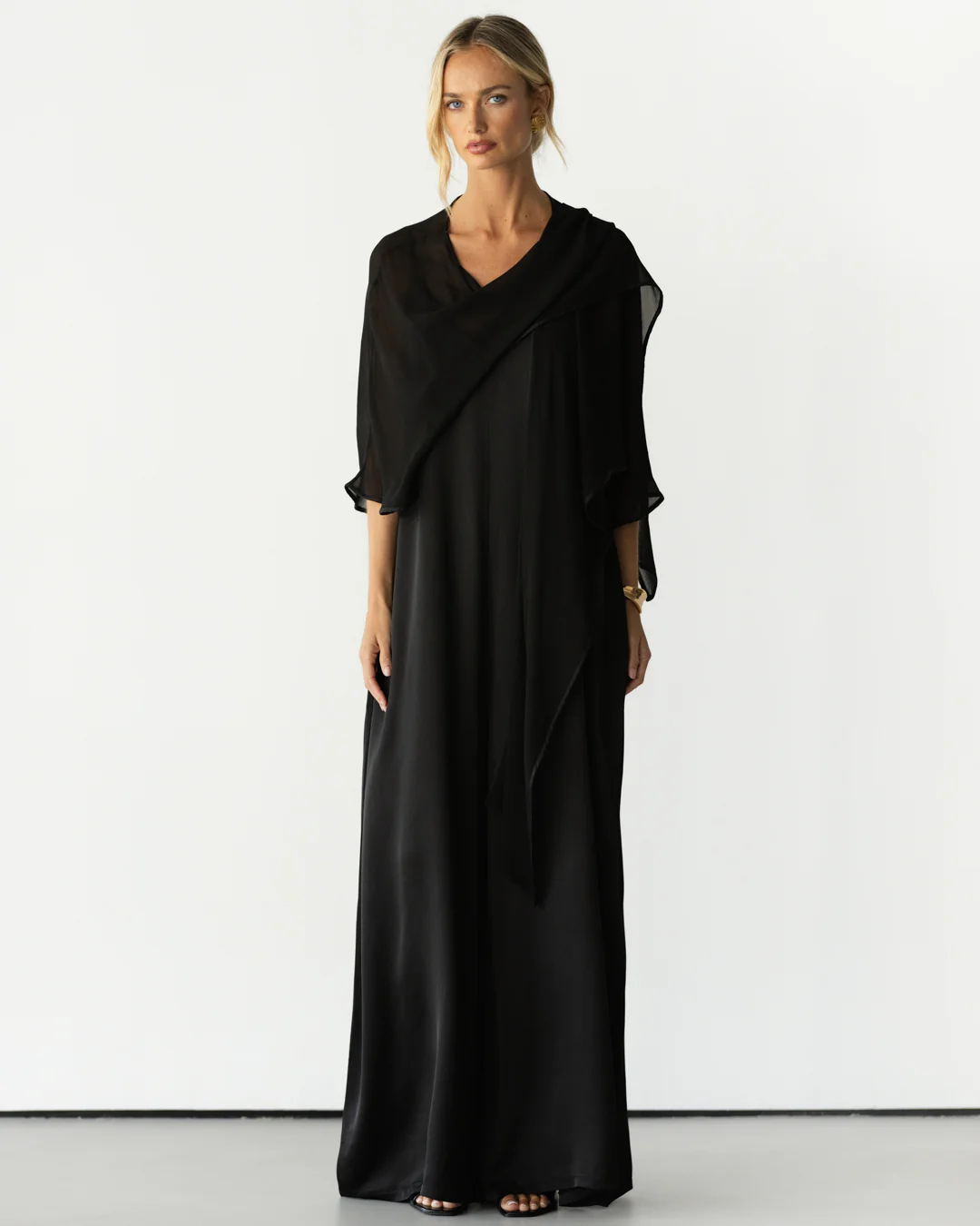 Brienne Lightweight Cape | Black - Image 4