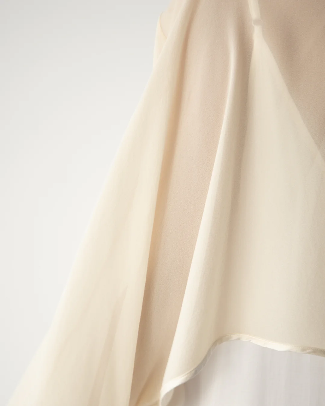 Brienne Lightweight Cape | Ivory - Image 4