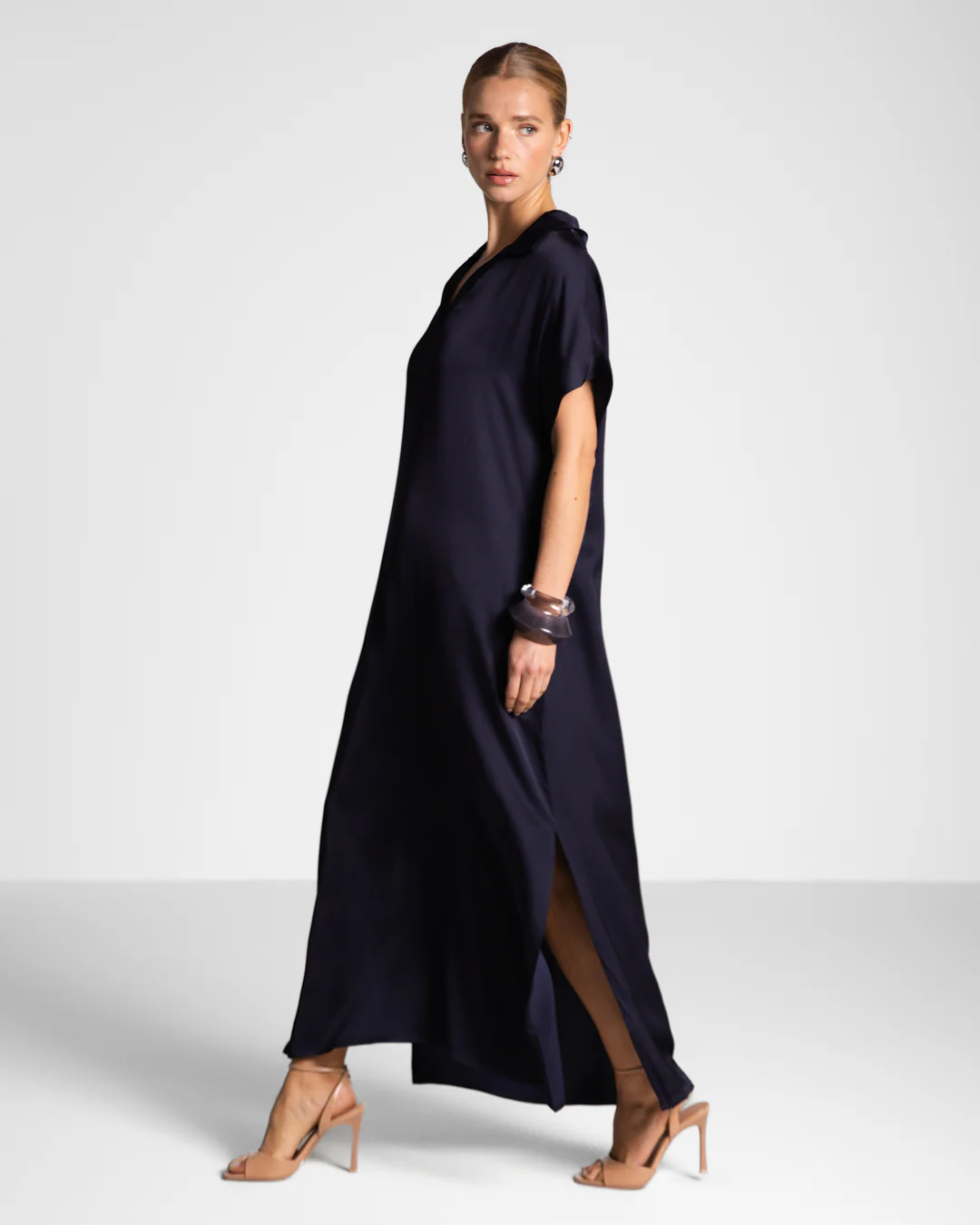 Cleo Satin Kaftan Dress | Navy - Image 2