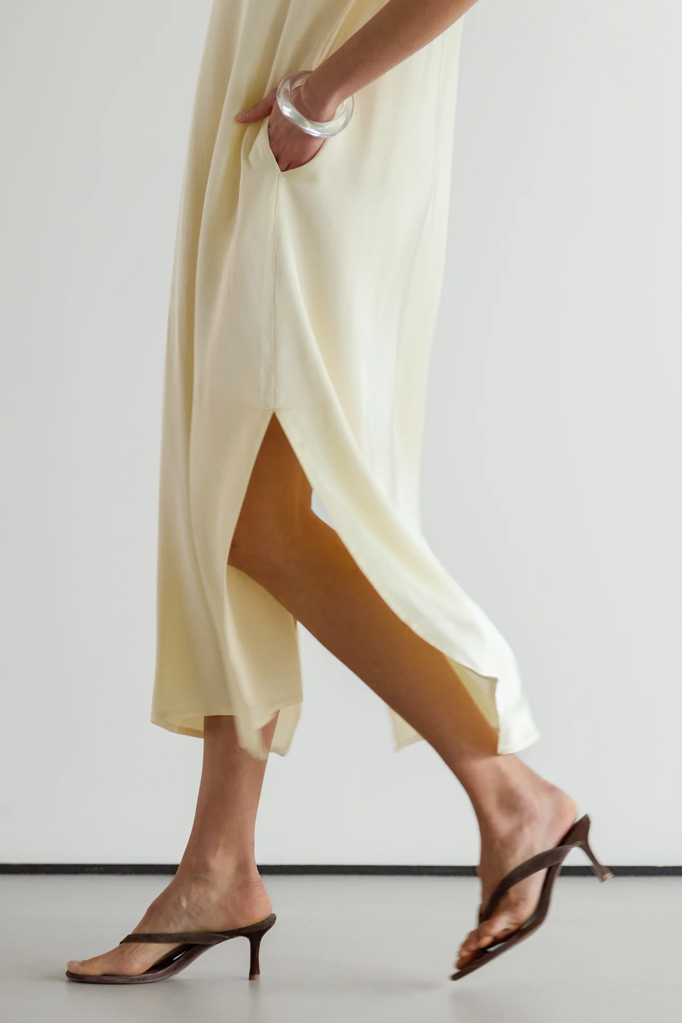 Cleo Satin Kaftan Dress | Buttercream - Image 5