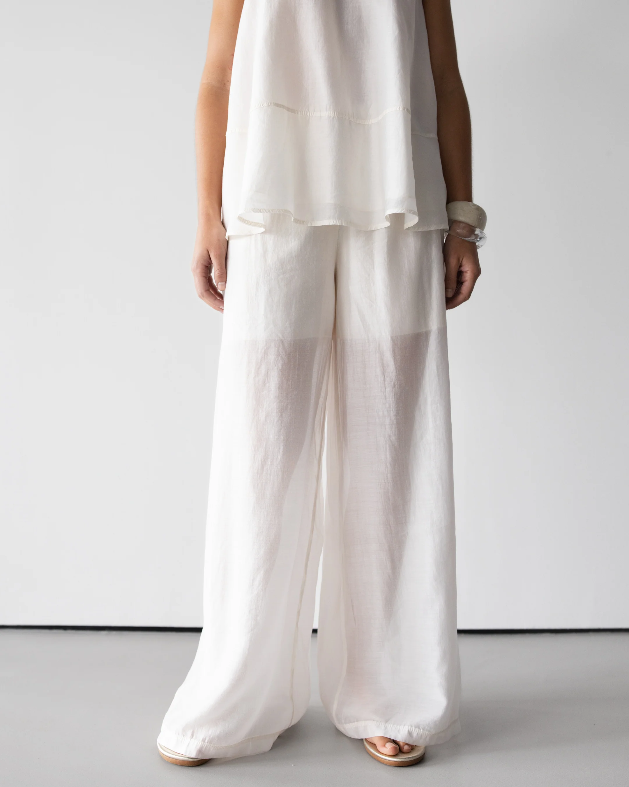 Clotilde Lightweight Elastic Waist Pants | Ivory - Image 3