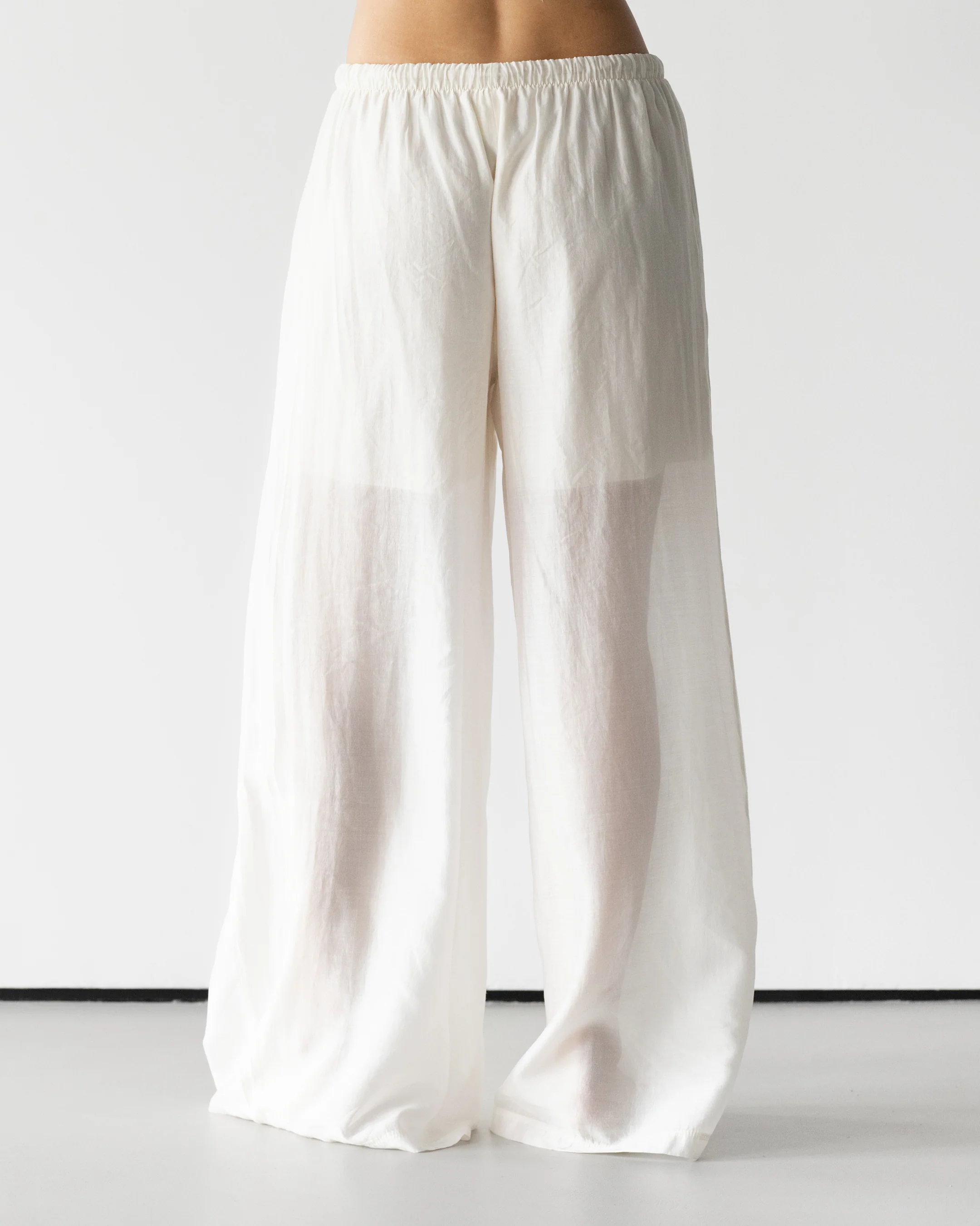 Clotilde Lightweight Elastic Waist Pants | Ivory - Image 6