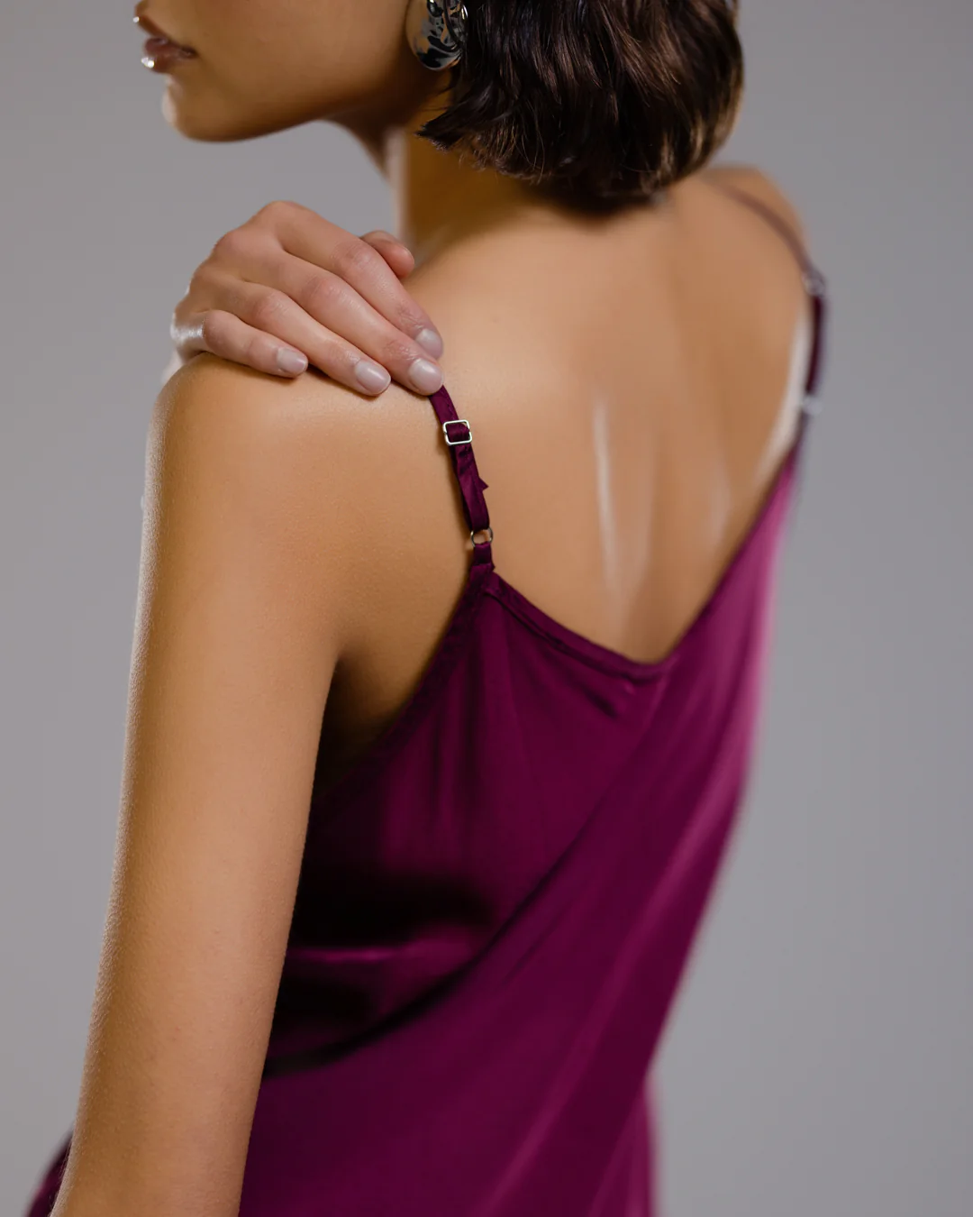 Cordelia Satin Vest | Burgundy - Image 3