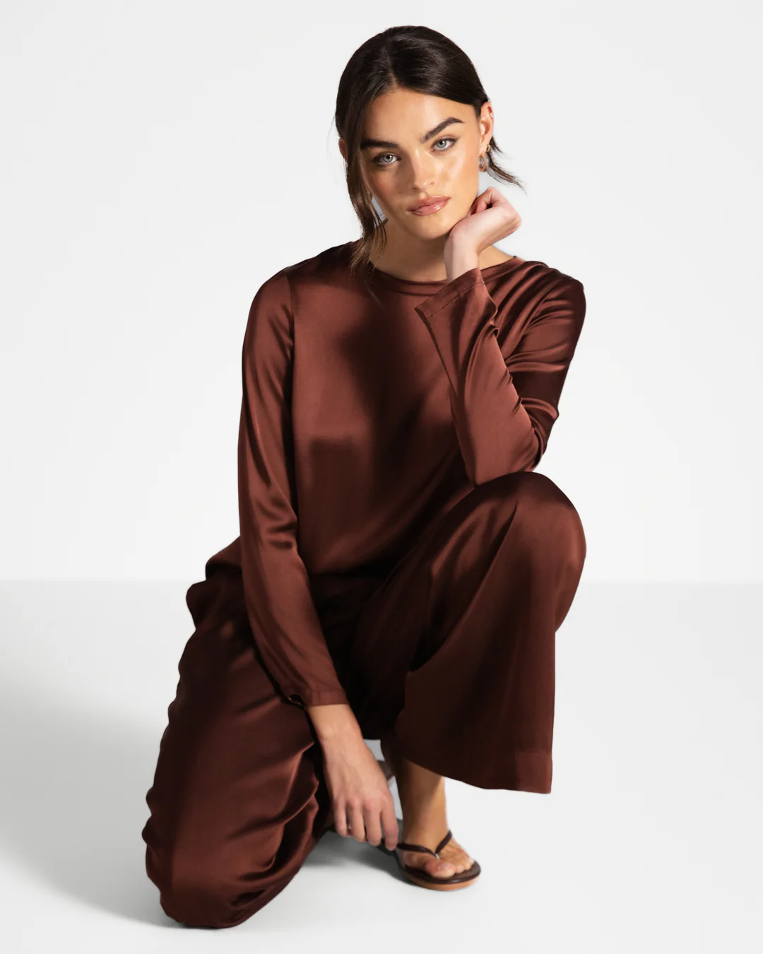 Daisy Elastic Waist Satin Pants | Auburn - Image 6