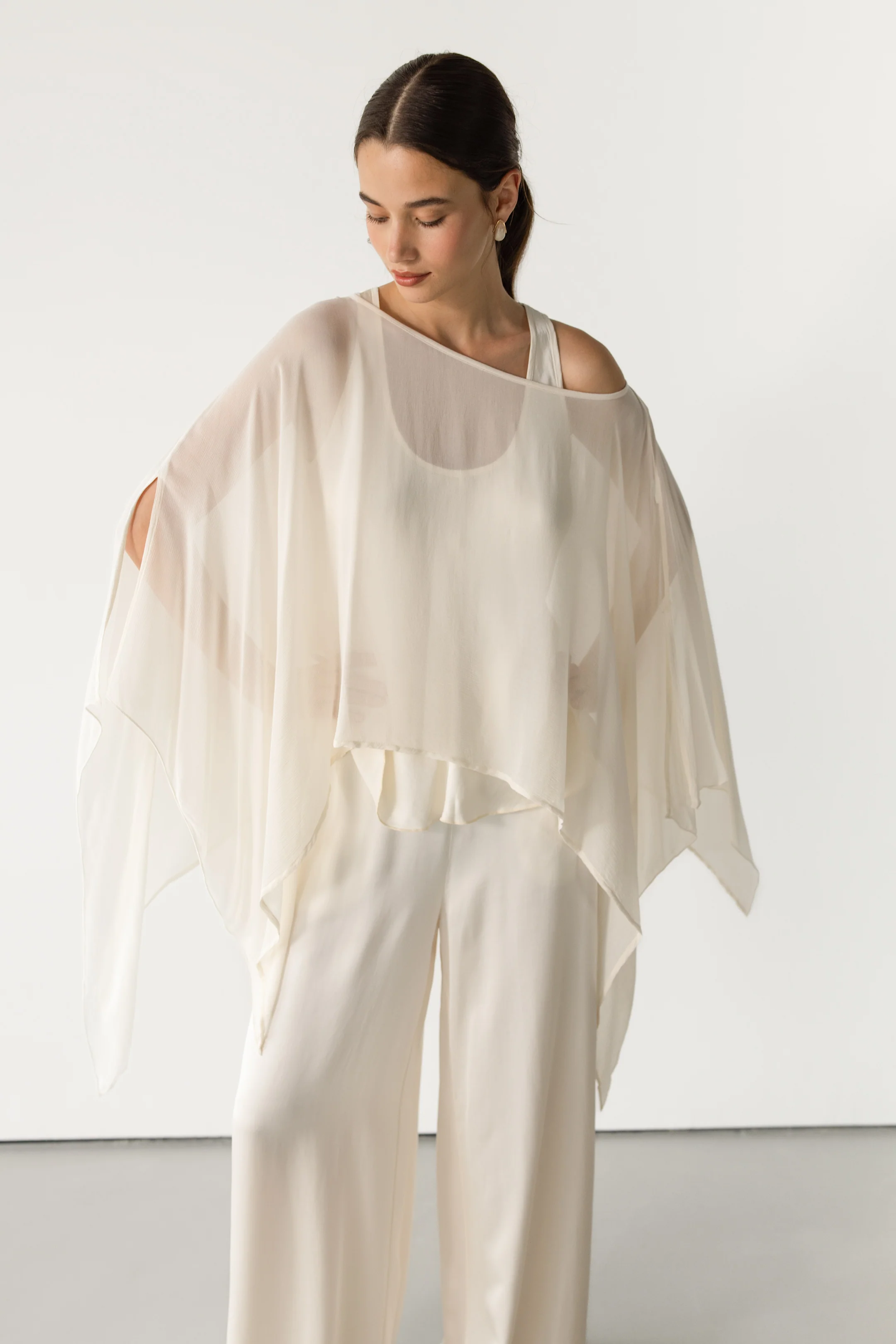 Emberly Lightweight Poncho | Ivory