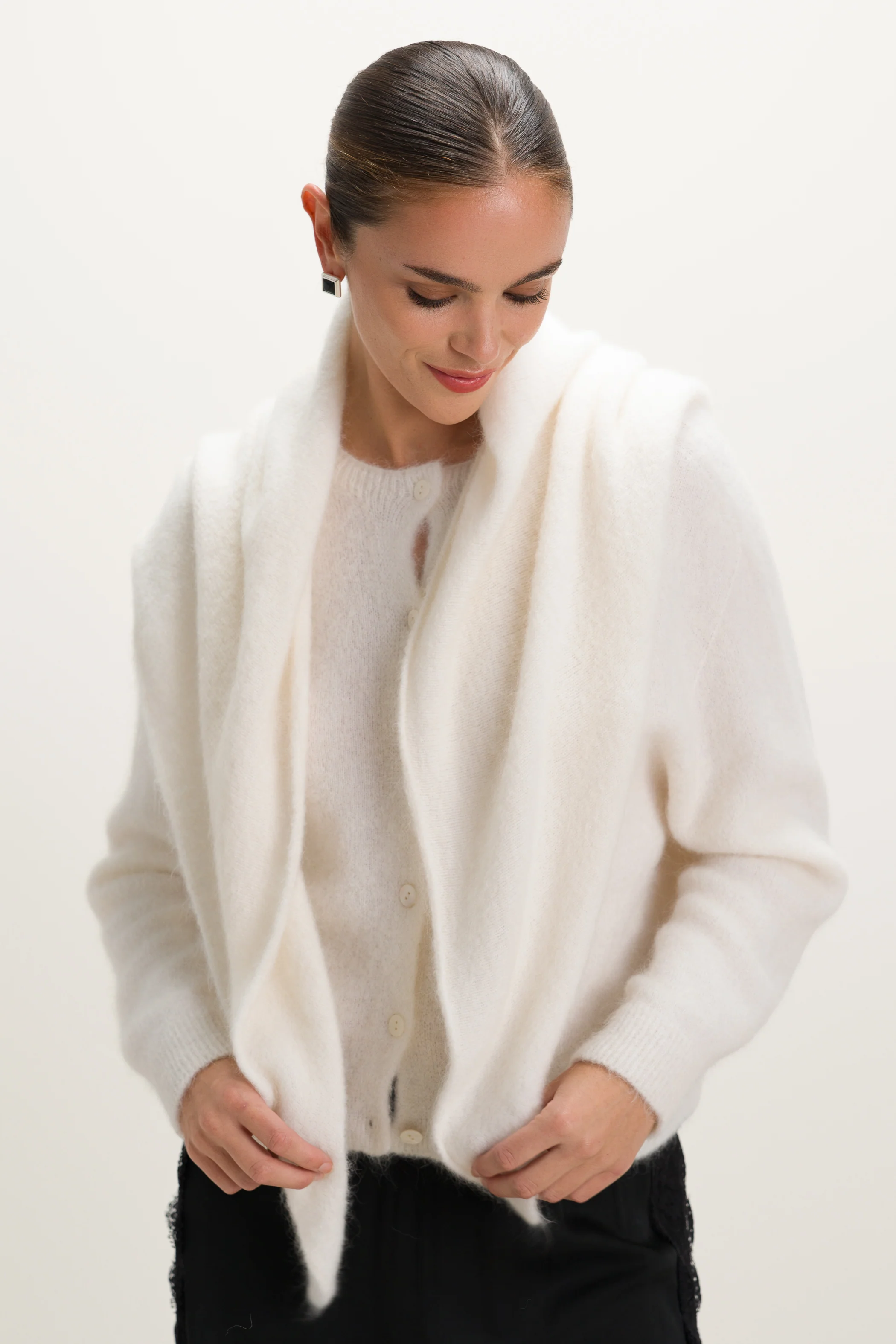 Evie Triangle Maxi Scarf | Ivory | Alpaca-Wool Blend - Image 3