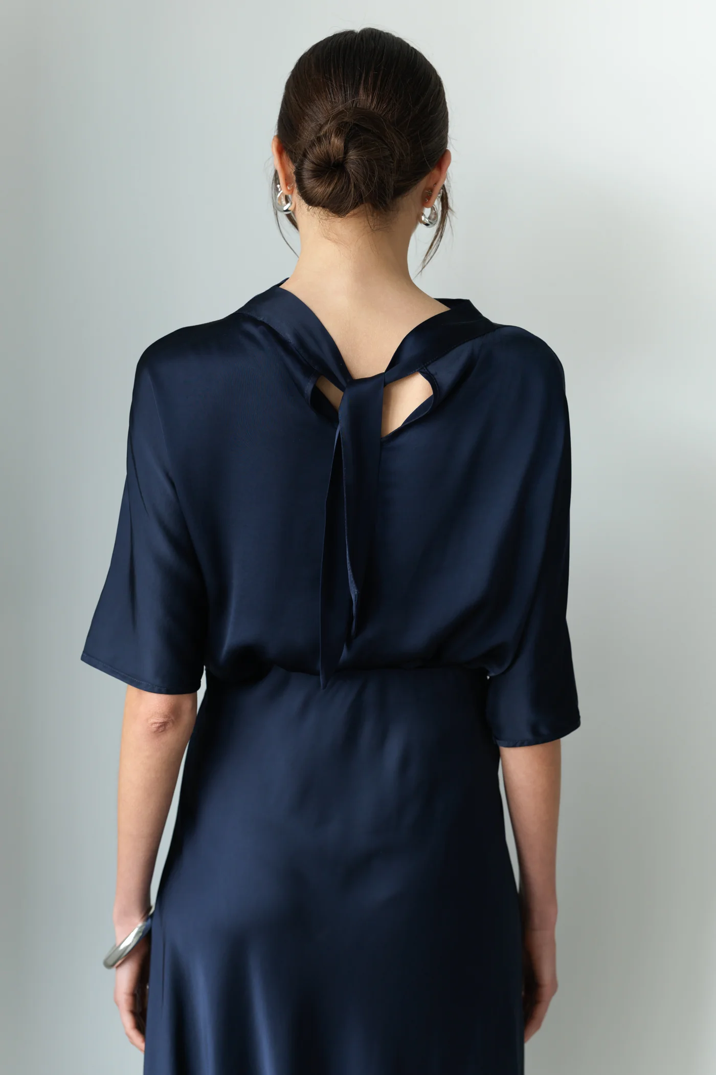 Genevieve Back Tie Satin Top | Navy - Image 3