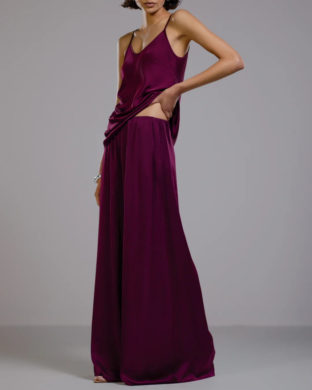 Helena Elastic Waist Satin Trousers | Burgundy - Image 4