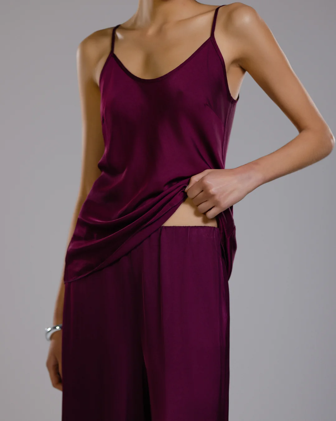 Helena Elastic Waist Satin Trousers | Burgundy - Image 5