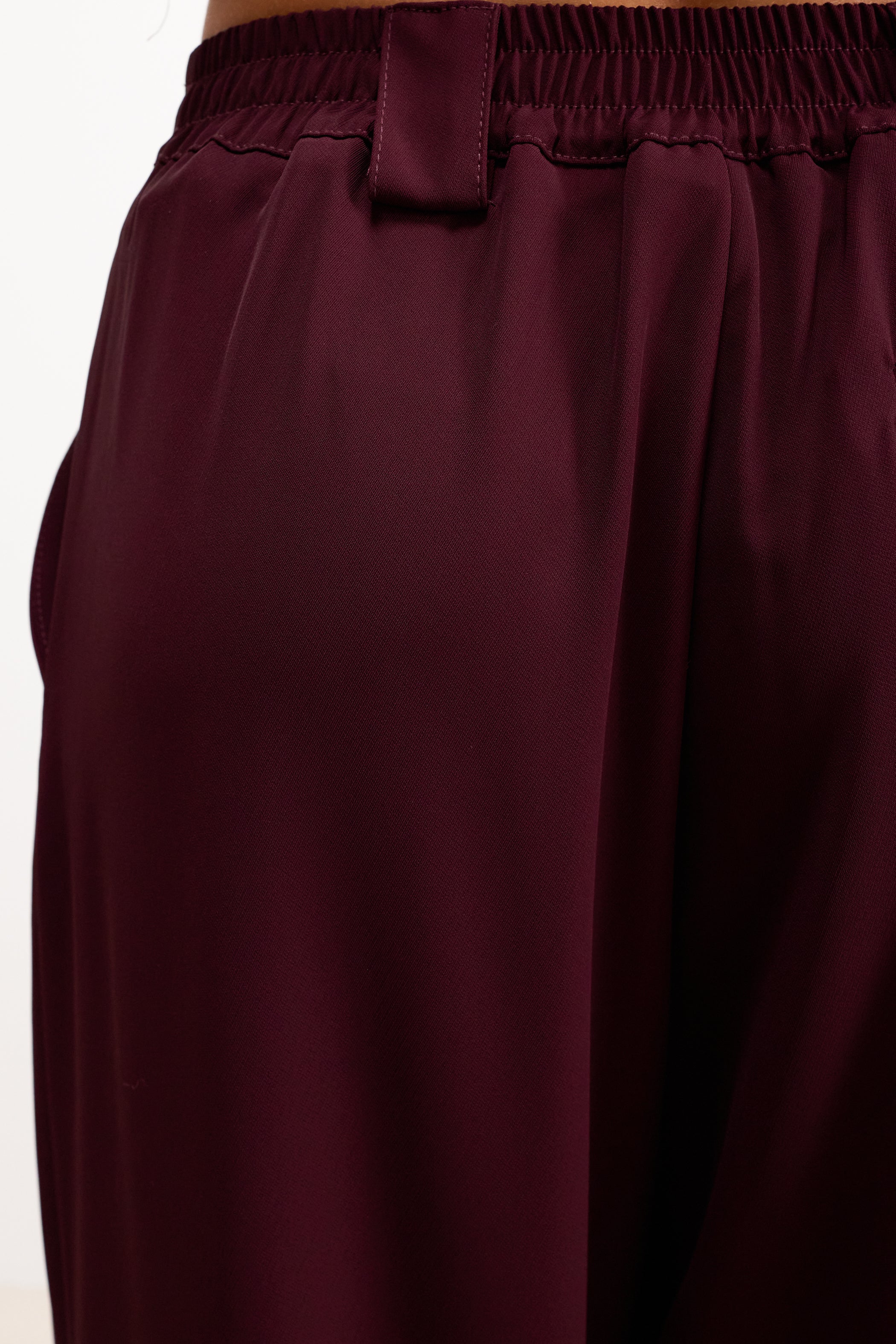 Lana Pleated Elastic Waist Trousers | Burgundy - Image 3