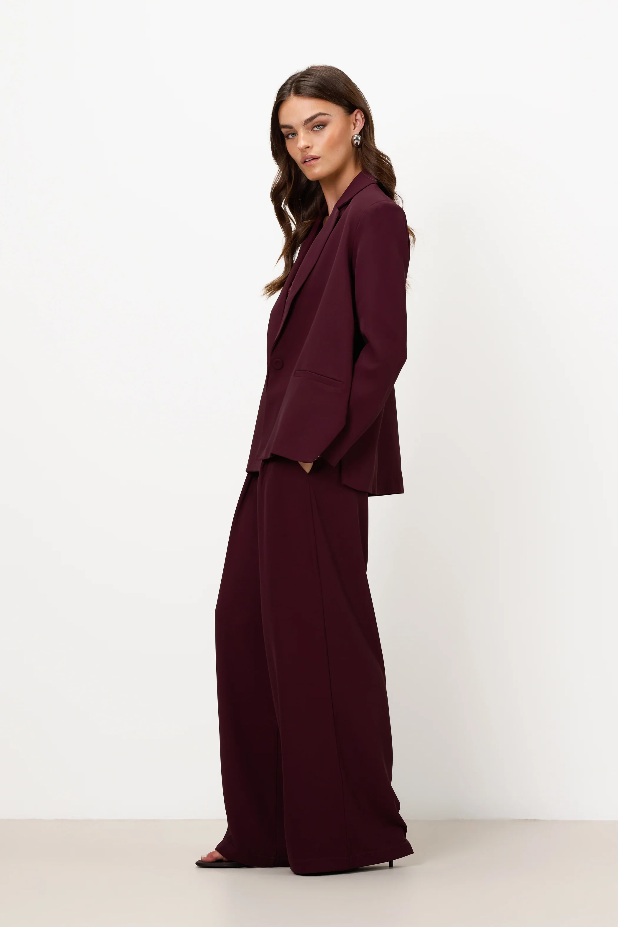 Lana Pleated Elastic Waist Trousers | Burgundy - Image 9