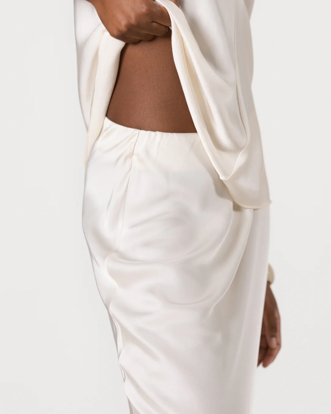 Lexi Satin Maxi Skirt | Ivory - Image 4