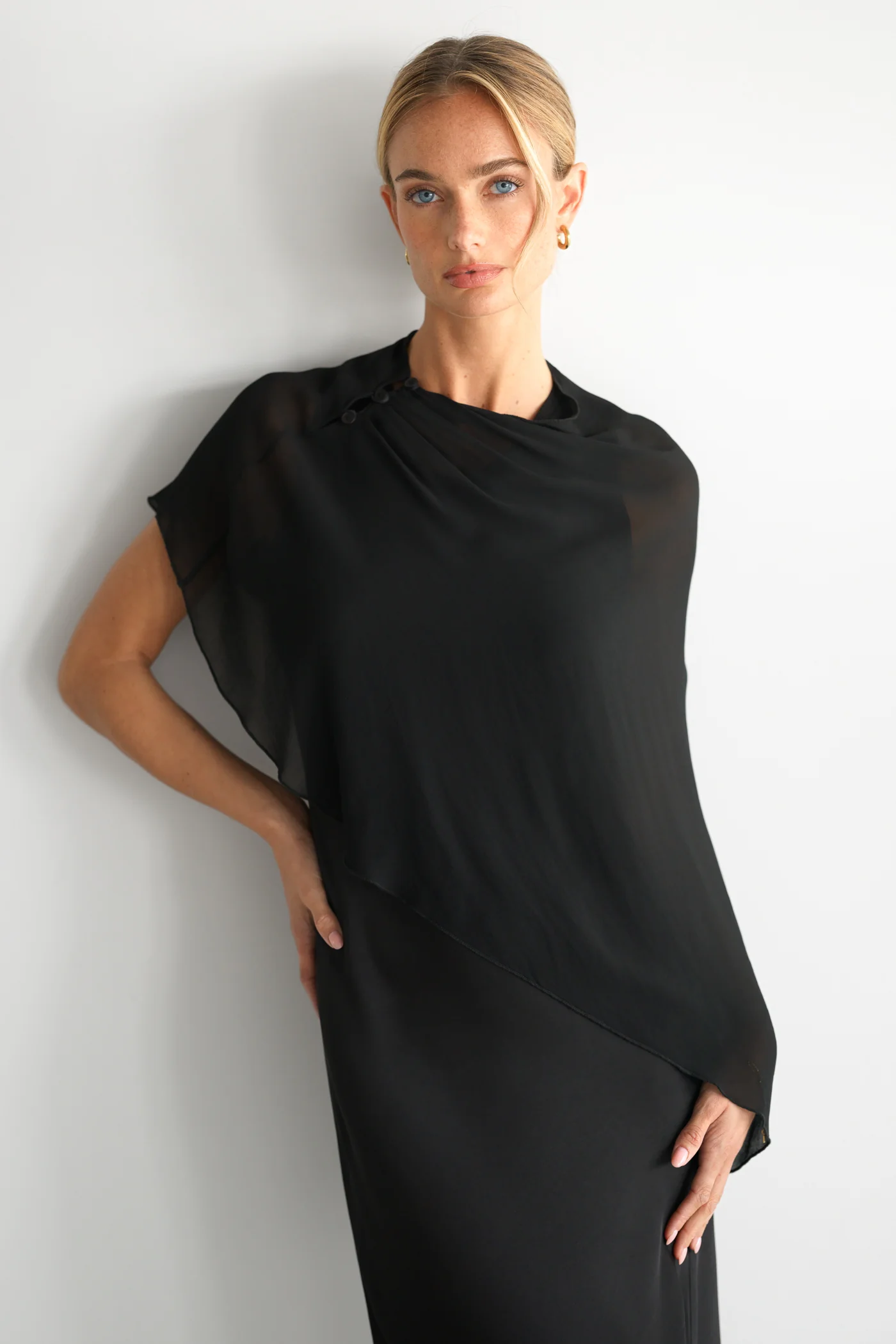 Lumi Asymmetric Poncho | Black - Image 8