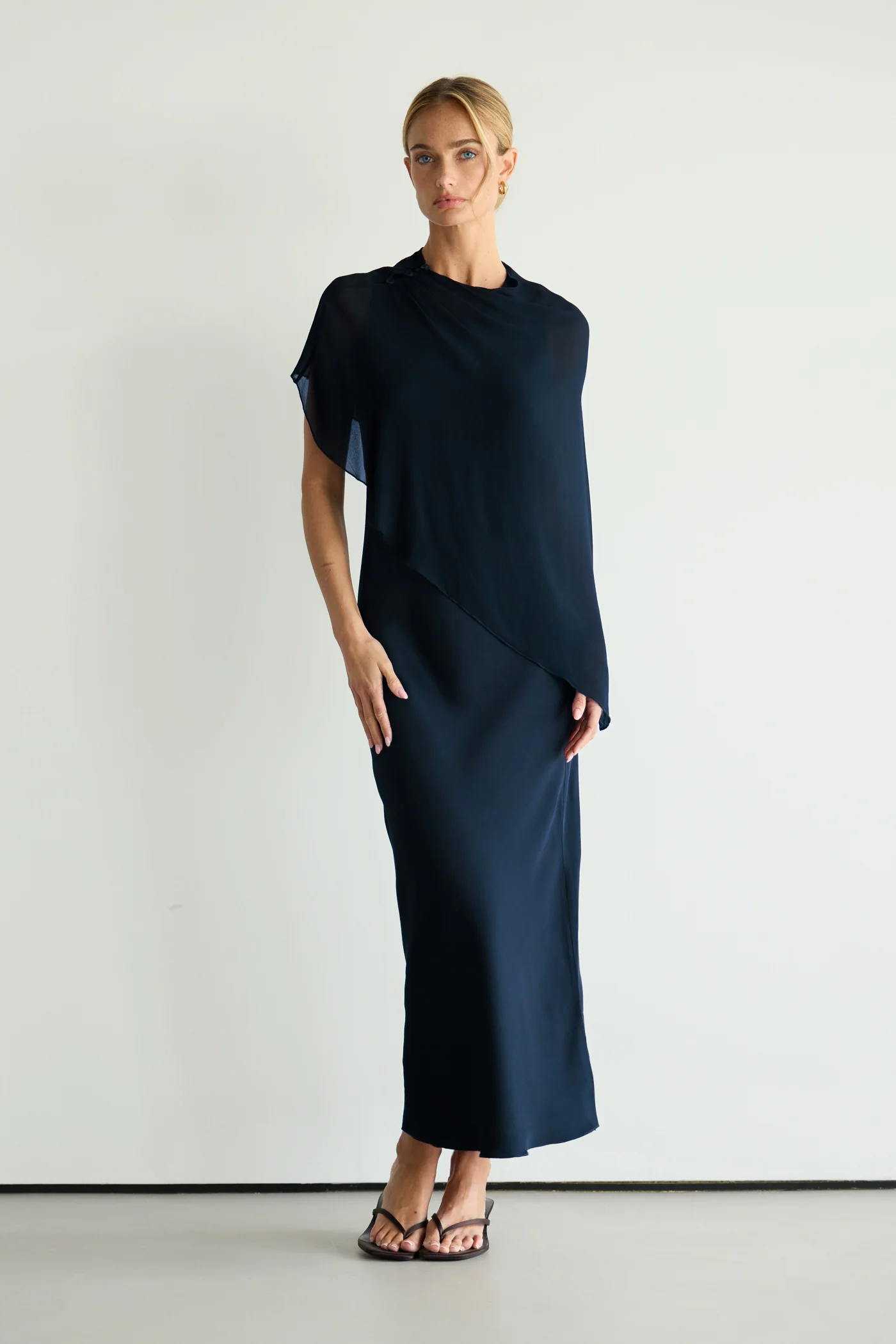 Lumi Asymmetric Poncho | Navy - Image 2