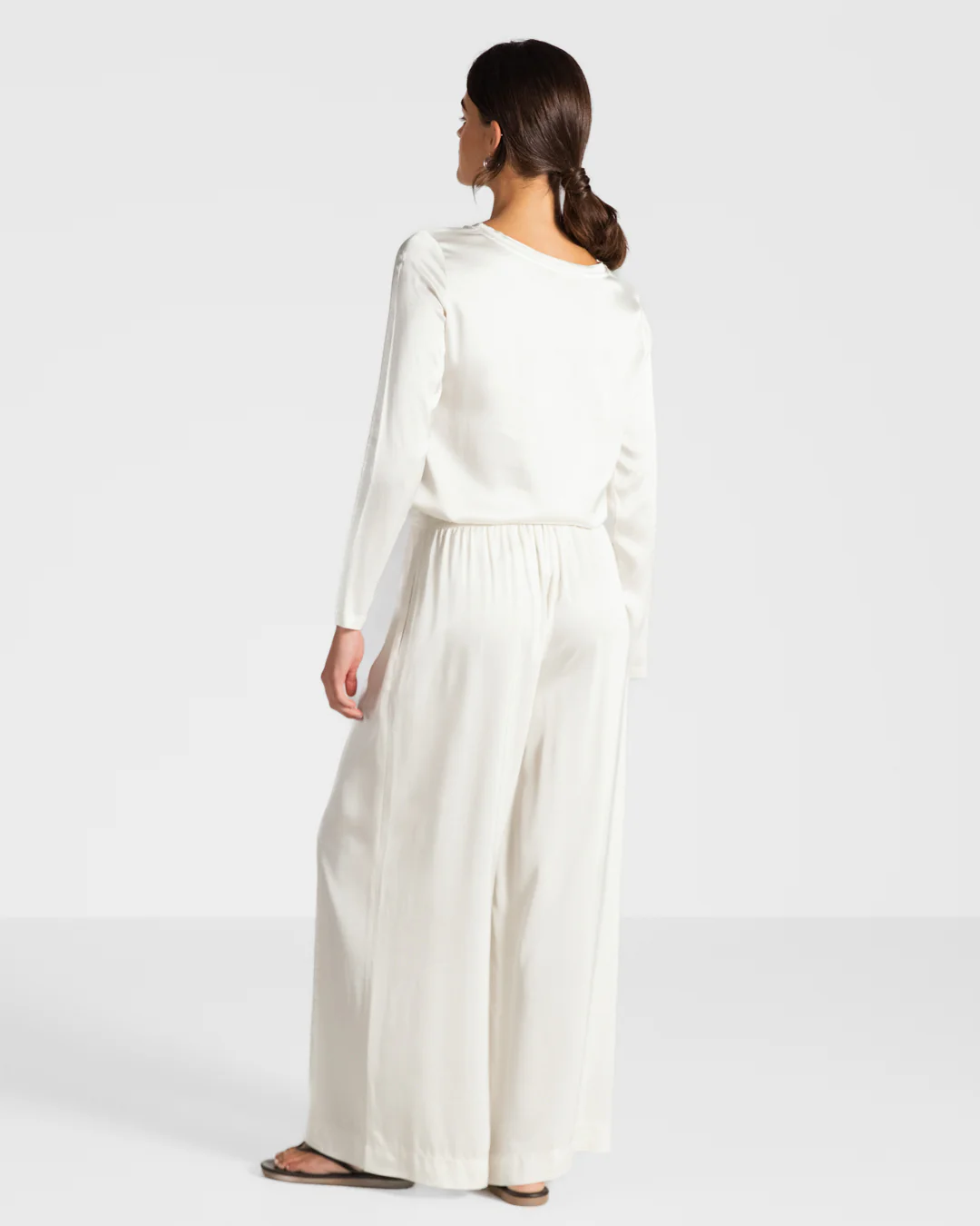 Matilda Satin Long Sleeve | Ivory - Image 3