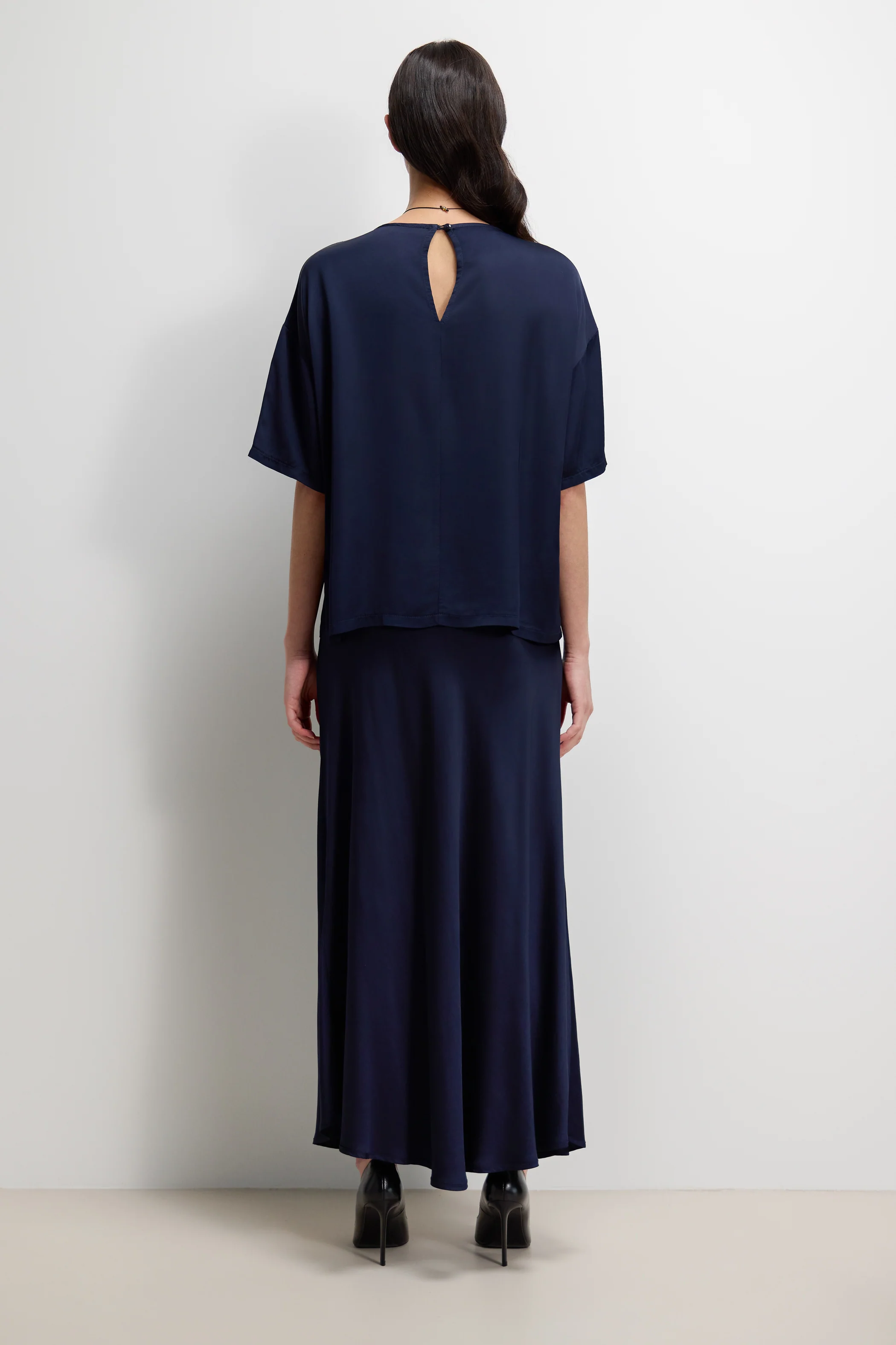 Mila Back Slit Satin Top | Navy - Image 6