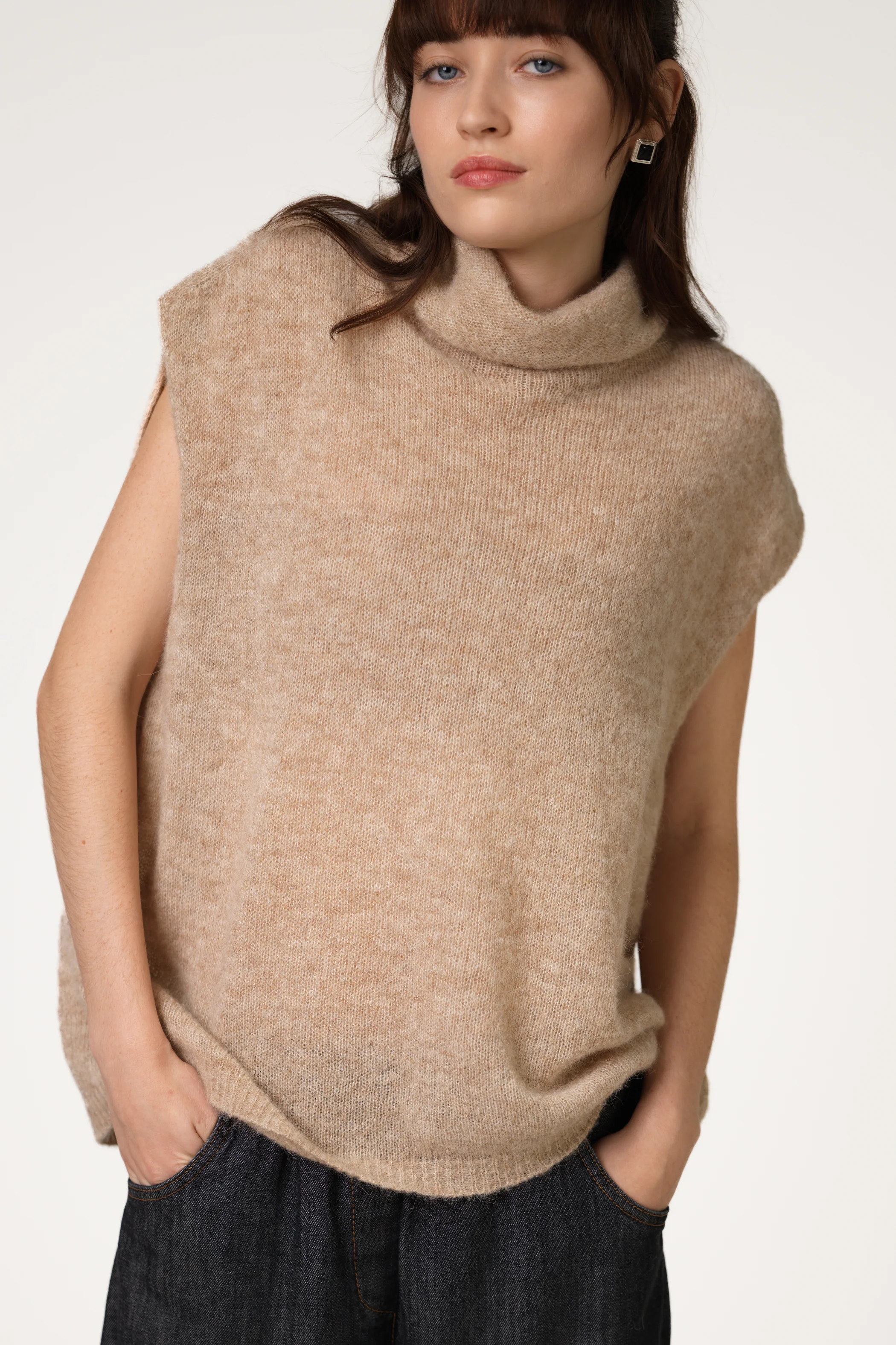 Nyx Sleeveless Turtleneck | Beige | Alpaca-Wool Blend - Image 6