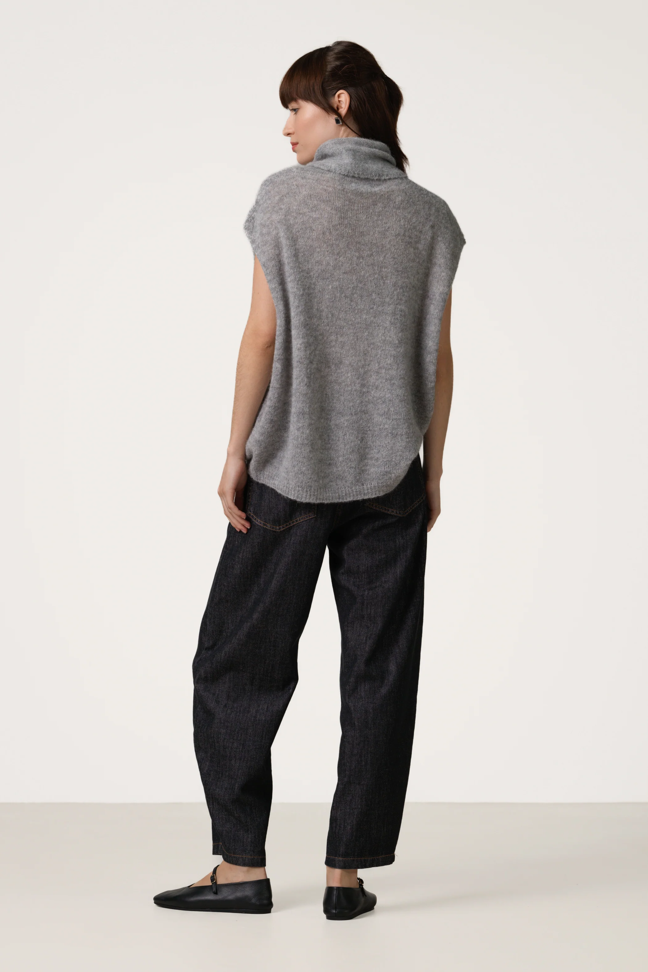 Nyx Sleeveless Turtleneck | Grey | Alpaca-Wool Blend - Image 5
