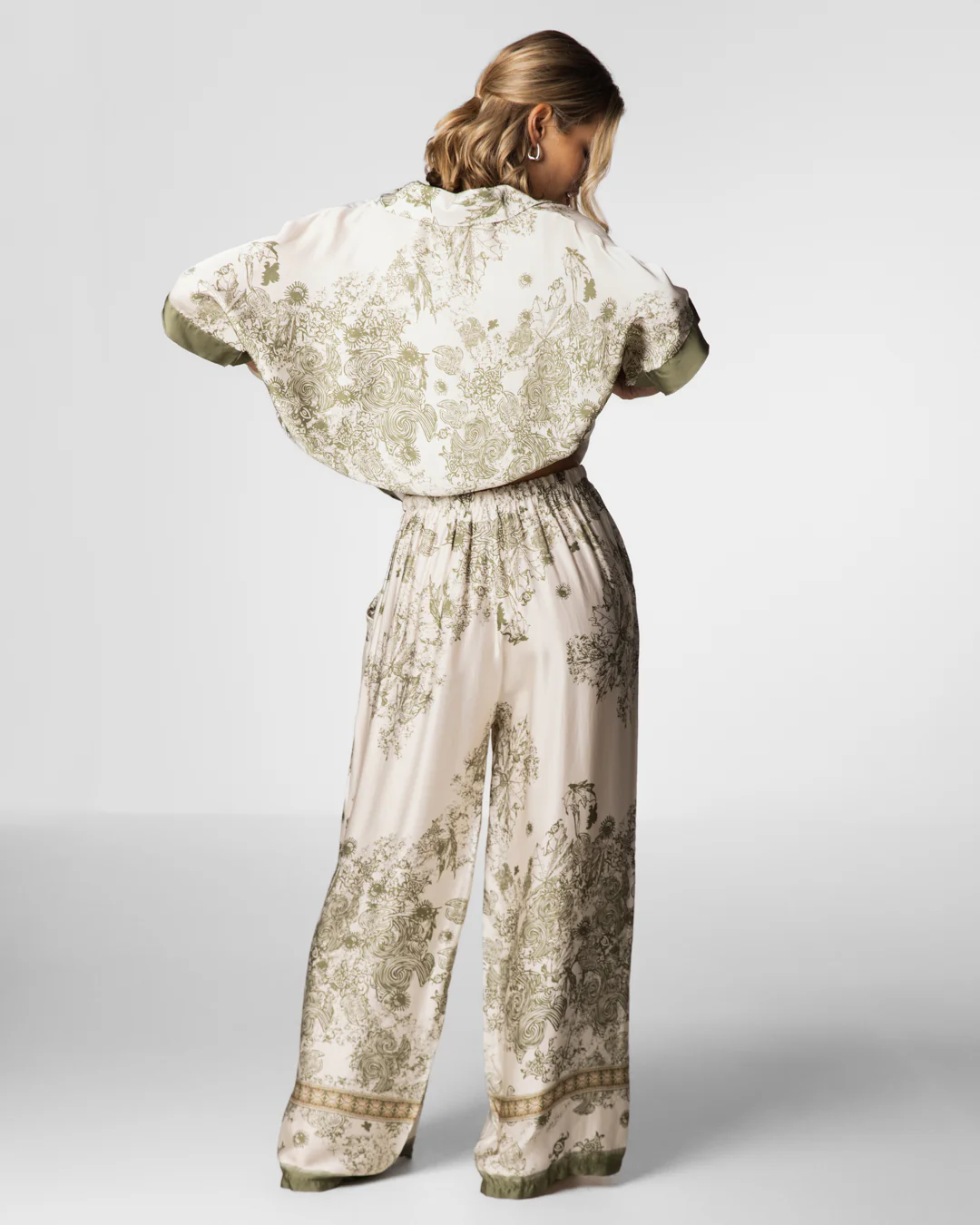 Ottilie Elastic Waist Silk Trousers | Khaki - Image 6