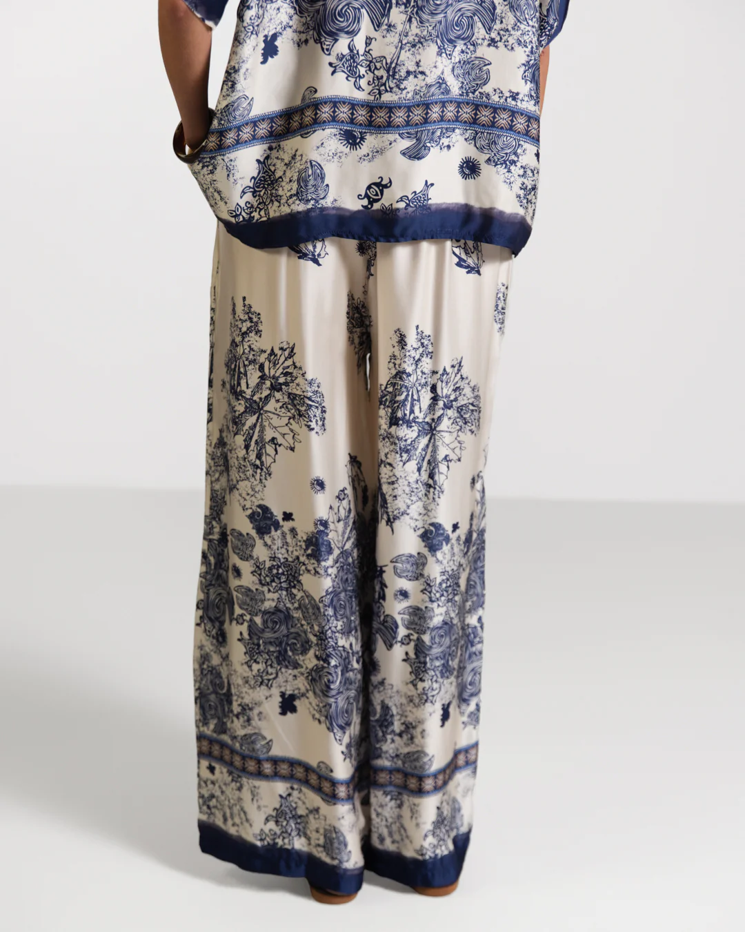 Ottilie Elastic Waist Silk Trousers | Navy - Image 3