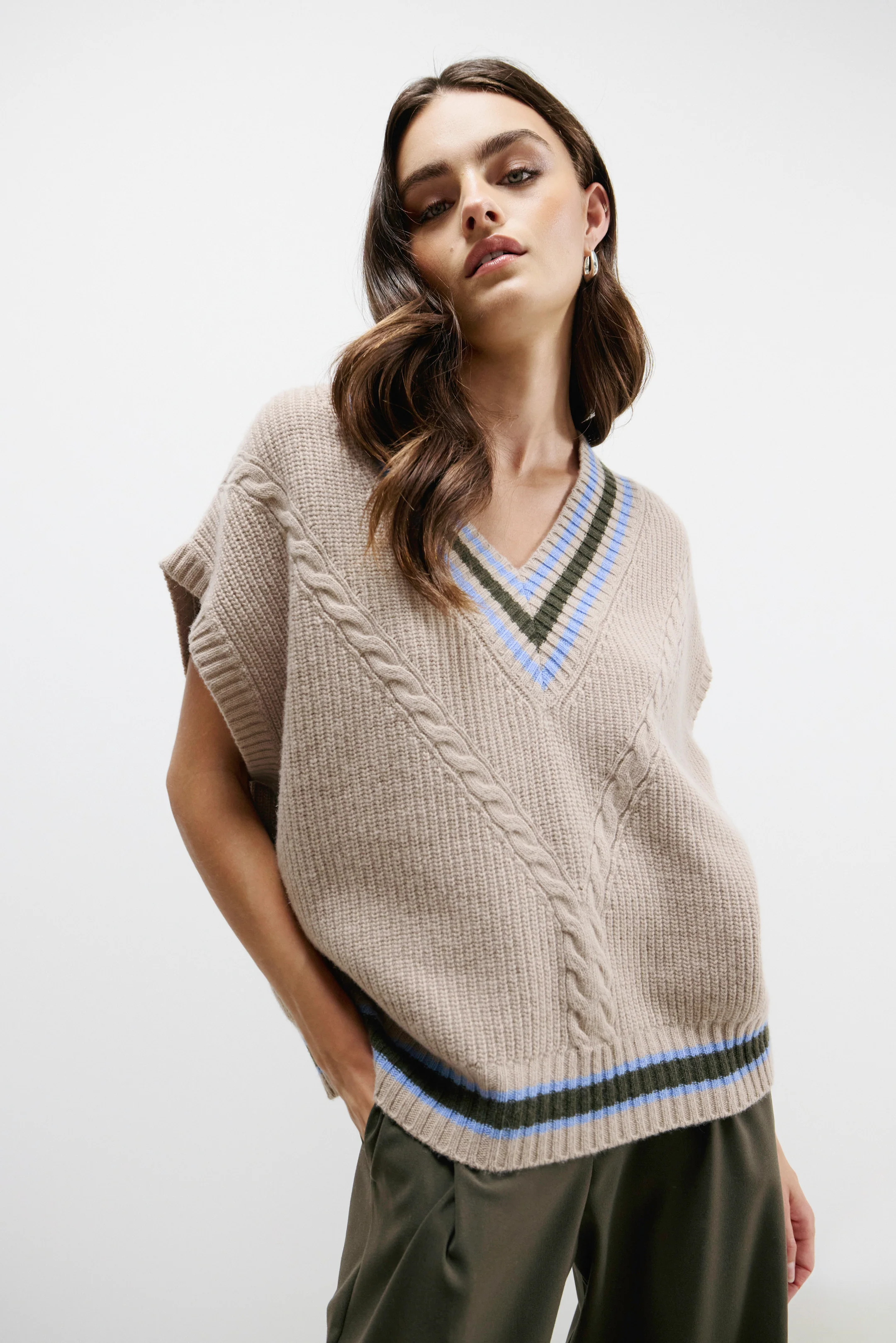Poppy Knitted Vest | Mocha | Wool-Cashmere Blend - Image 2