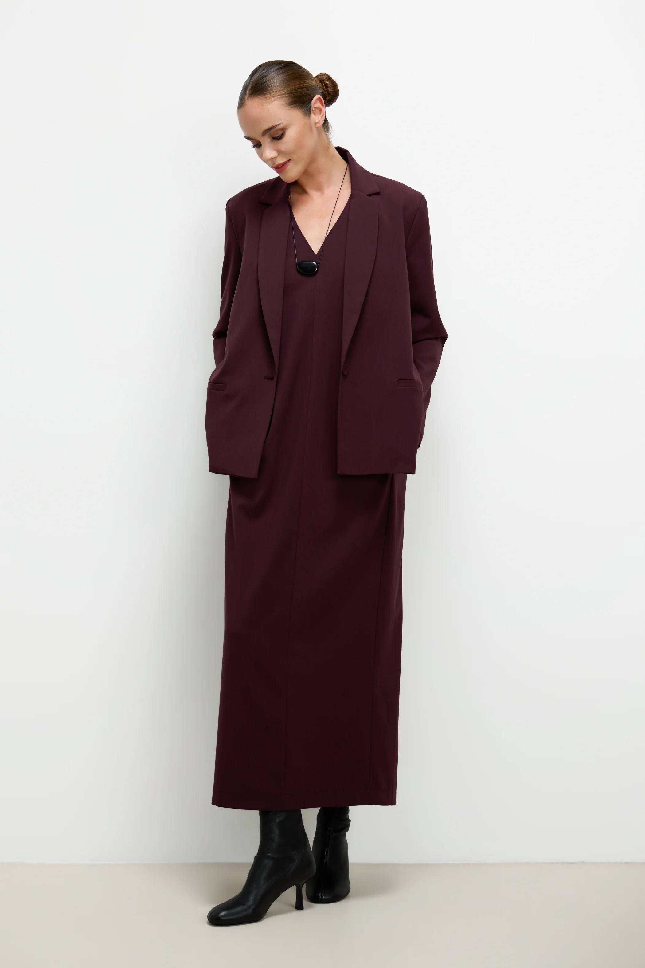 Neve Blazer | Burgundy - Image 4