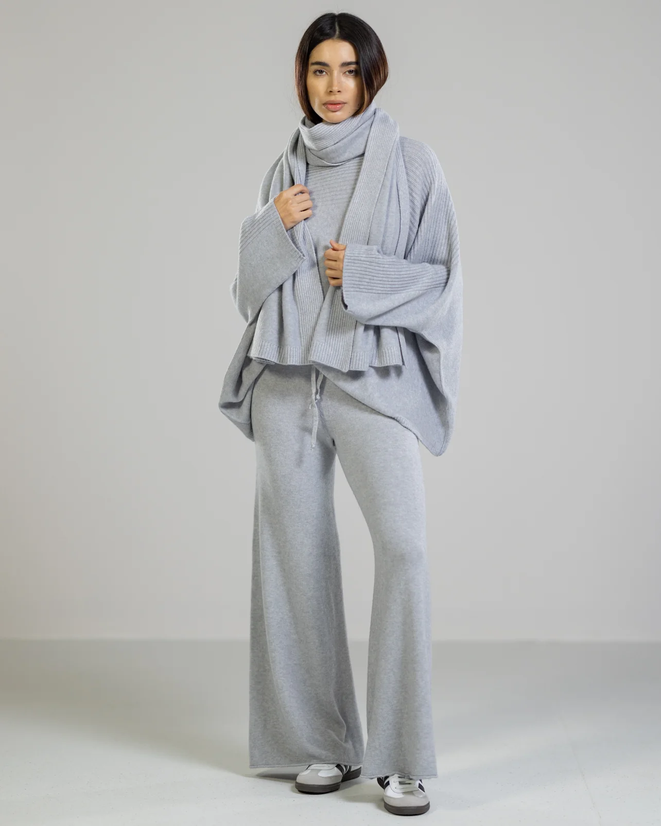 Relaxed Pants | Light Grey - Image 2