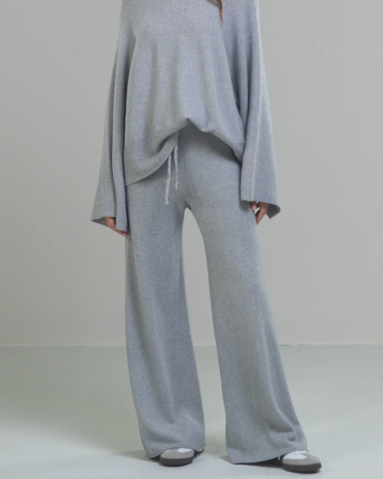 Relaxed Pants | Light Grey - Image 5