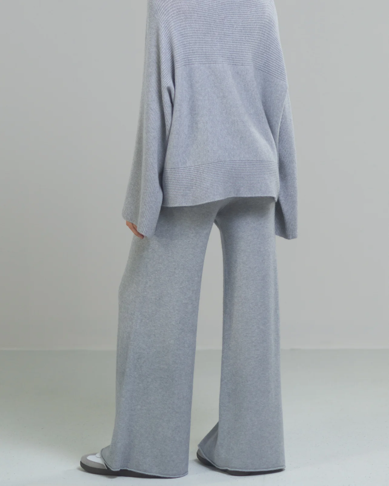 Relaxed Pants | Light Grey - Image 7