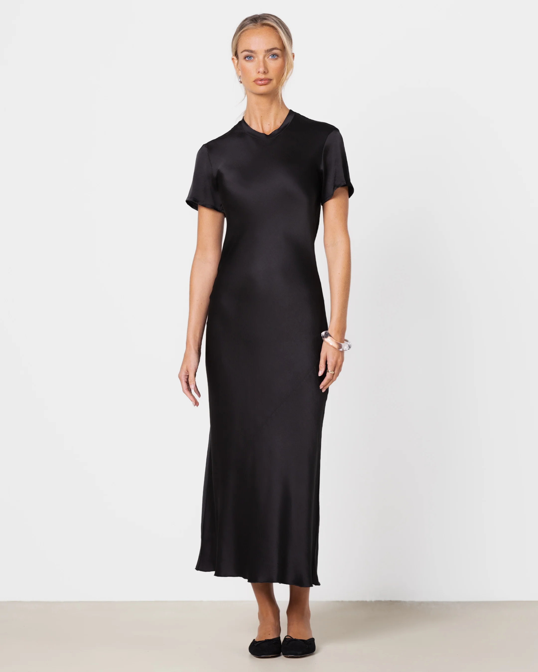 Saskia Short Sleeve Satin Dress | Black - Image 7