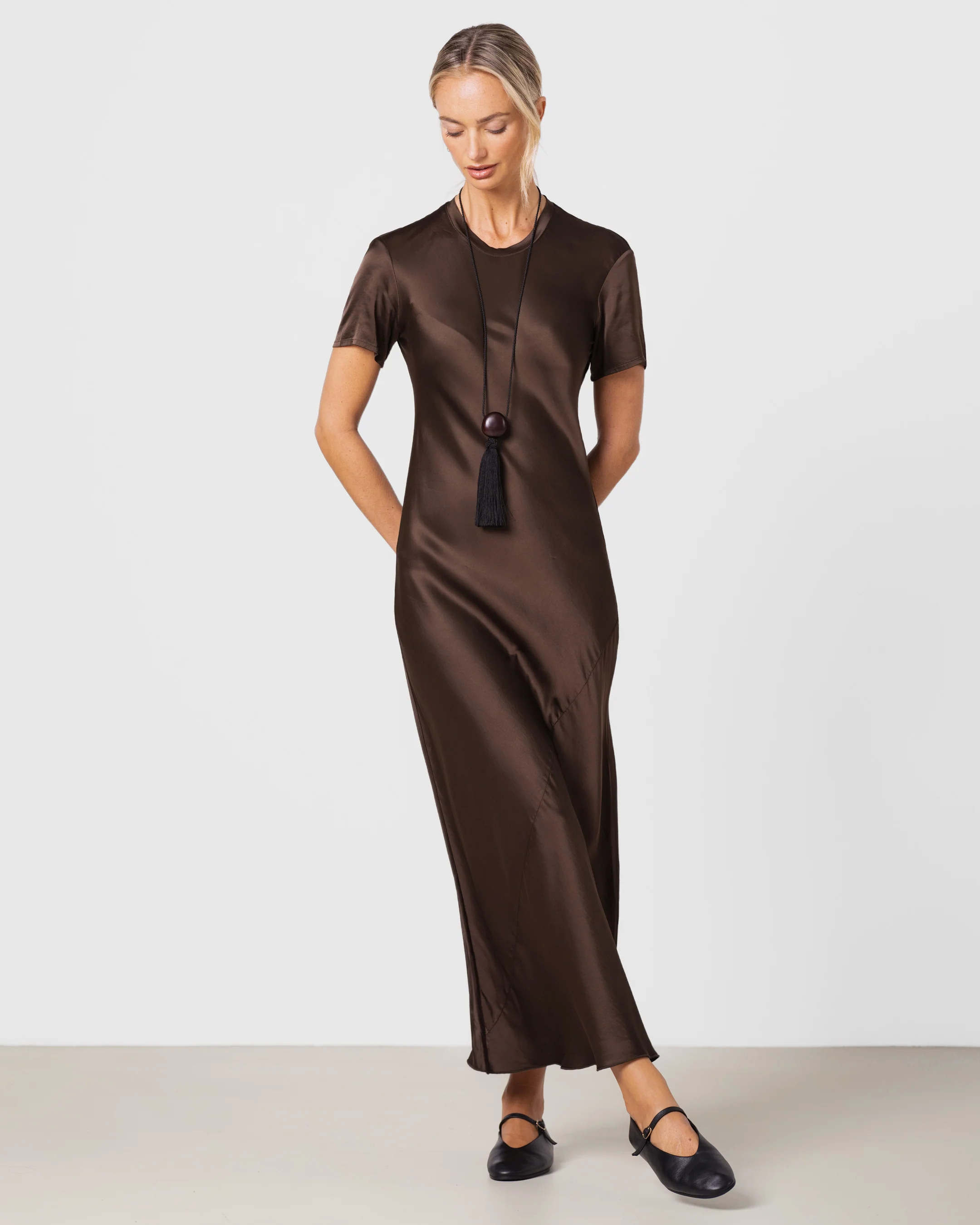 Saskia Short Sleeve Satin Dress | Chocolate Brown - Image 5