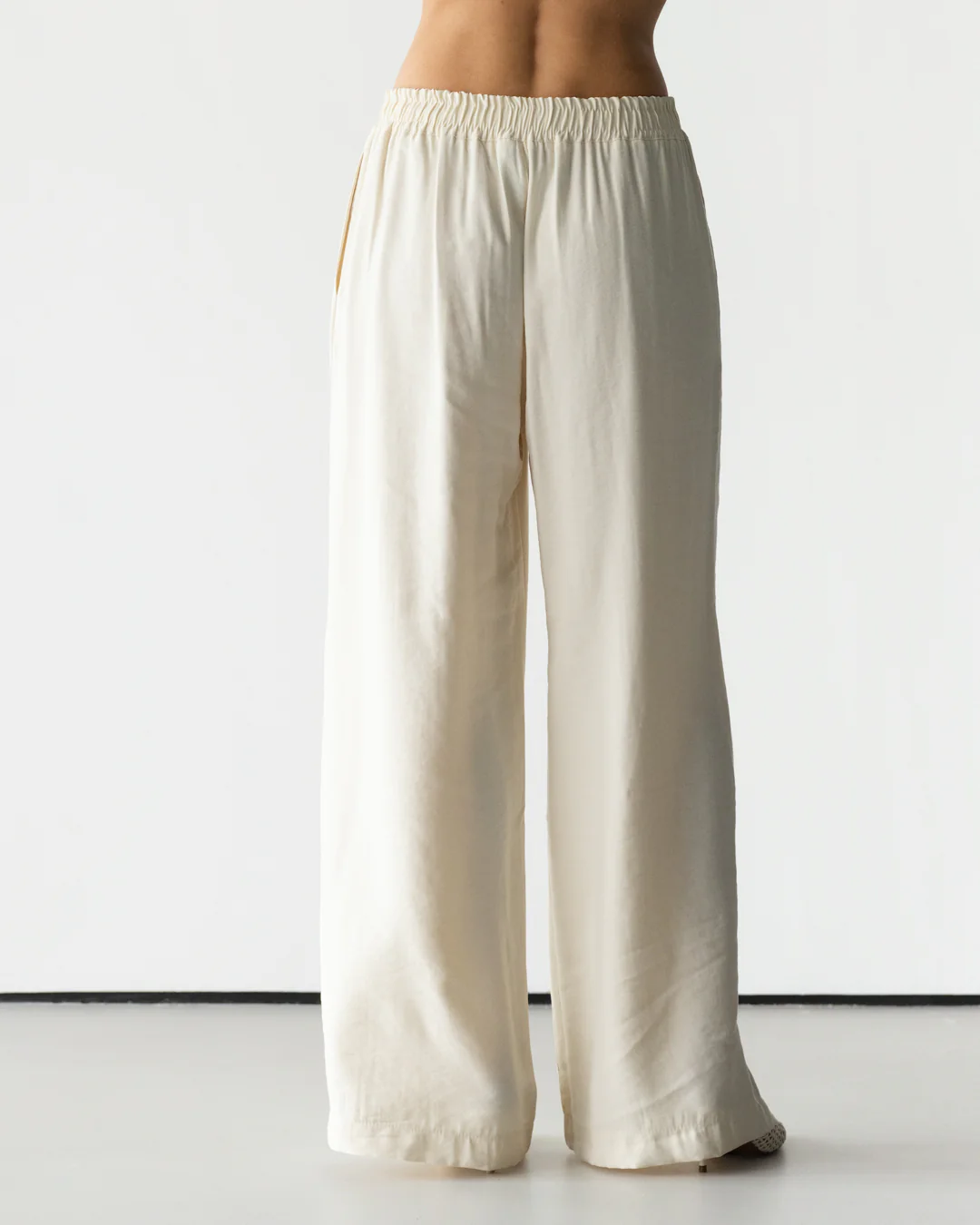 Serena Drawstring Trousers | Ivory - Image 5