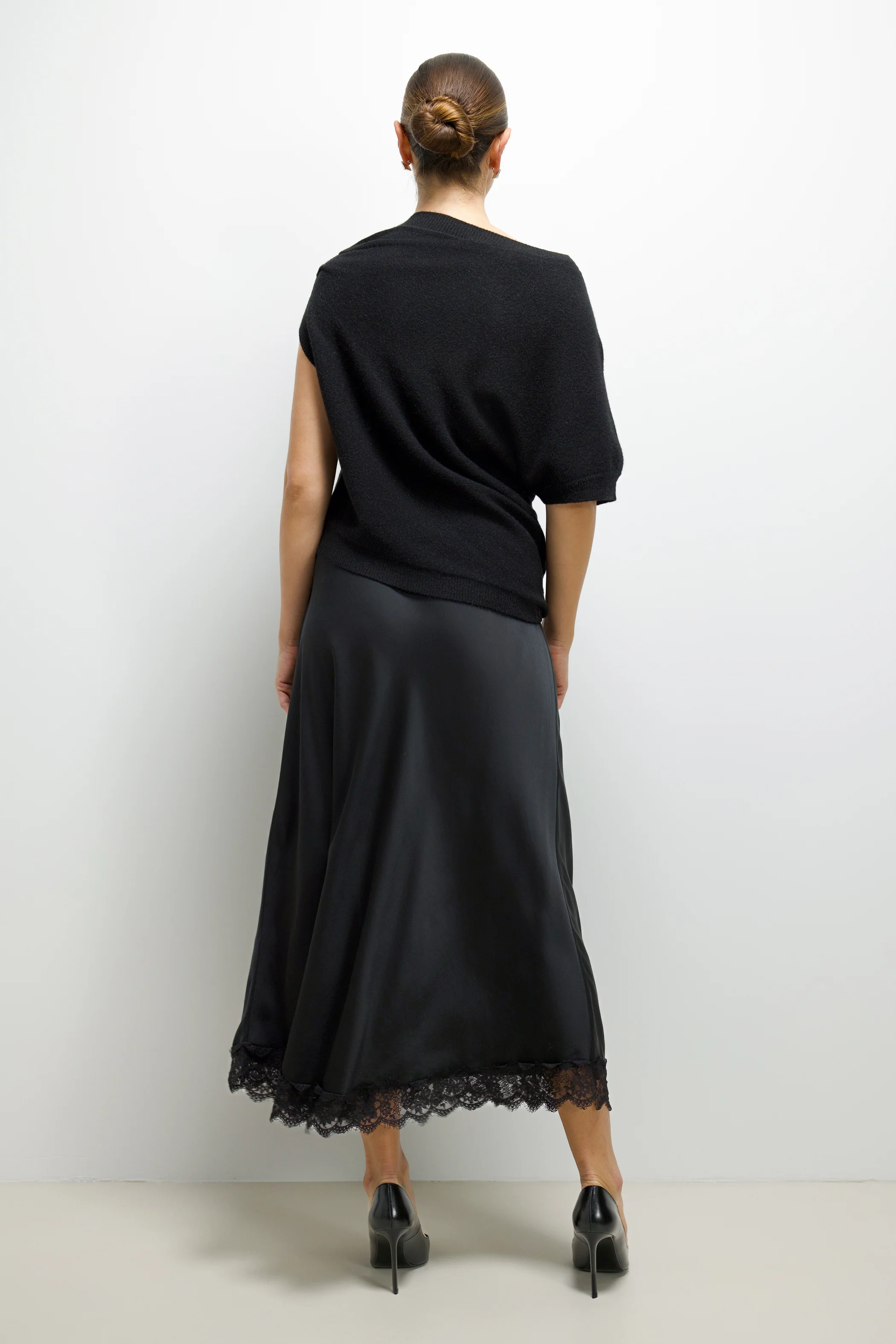 Sofia Lace Satin Skirt | Black - Image 2