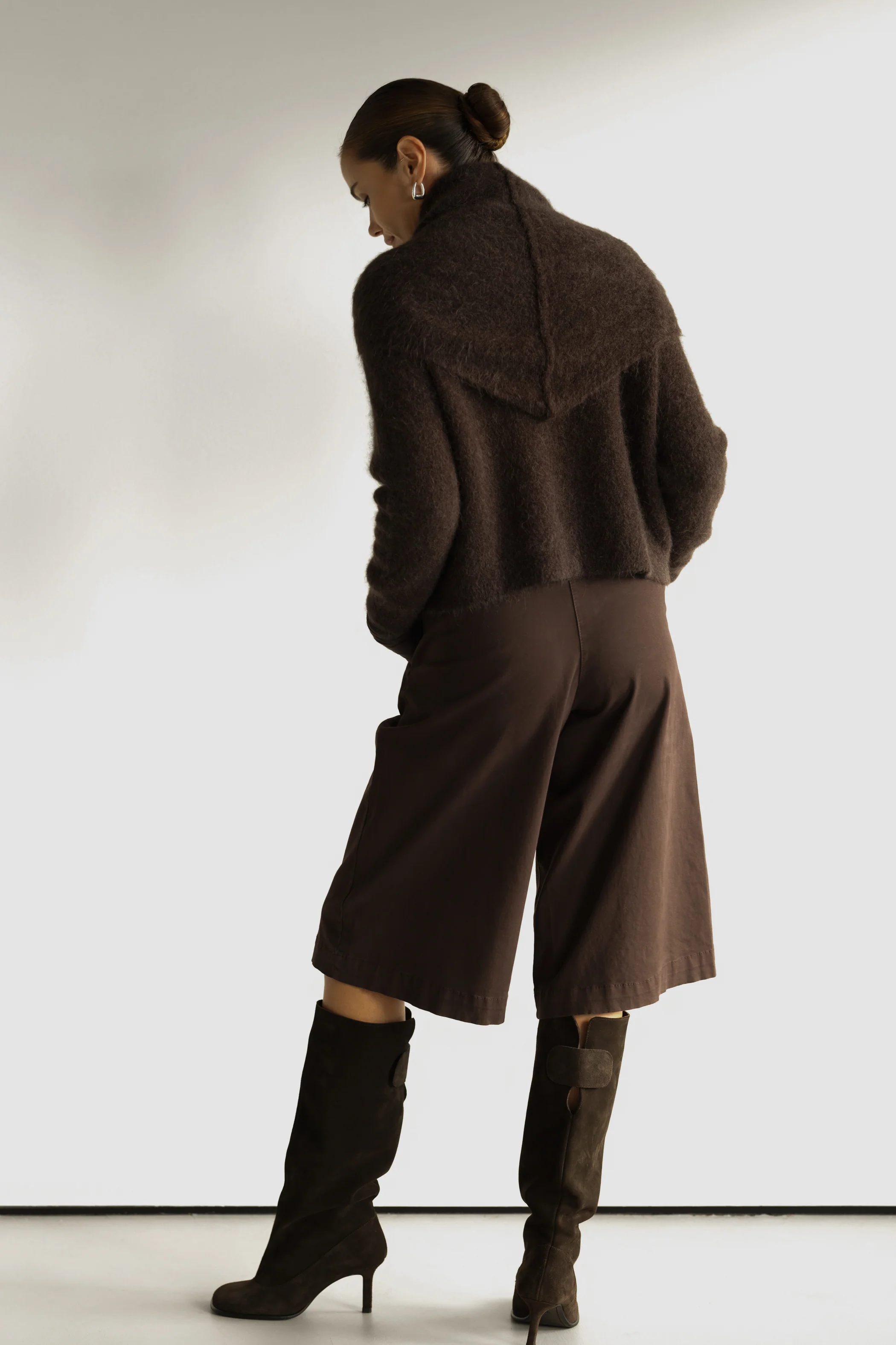 Sydney Bermuda Shorts | Chocolate - Image 4