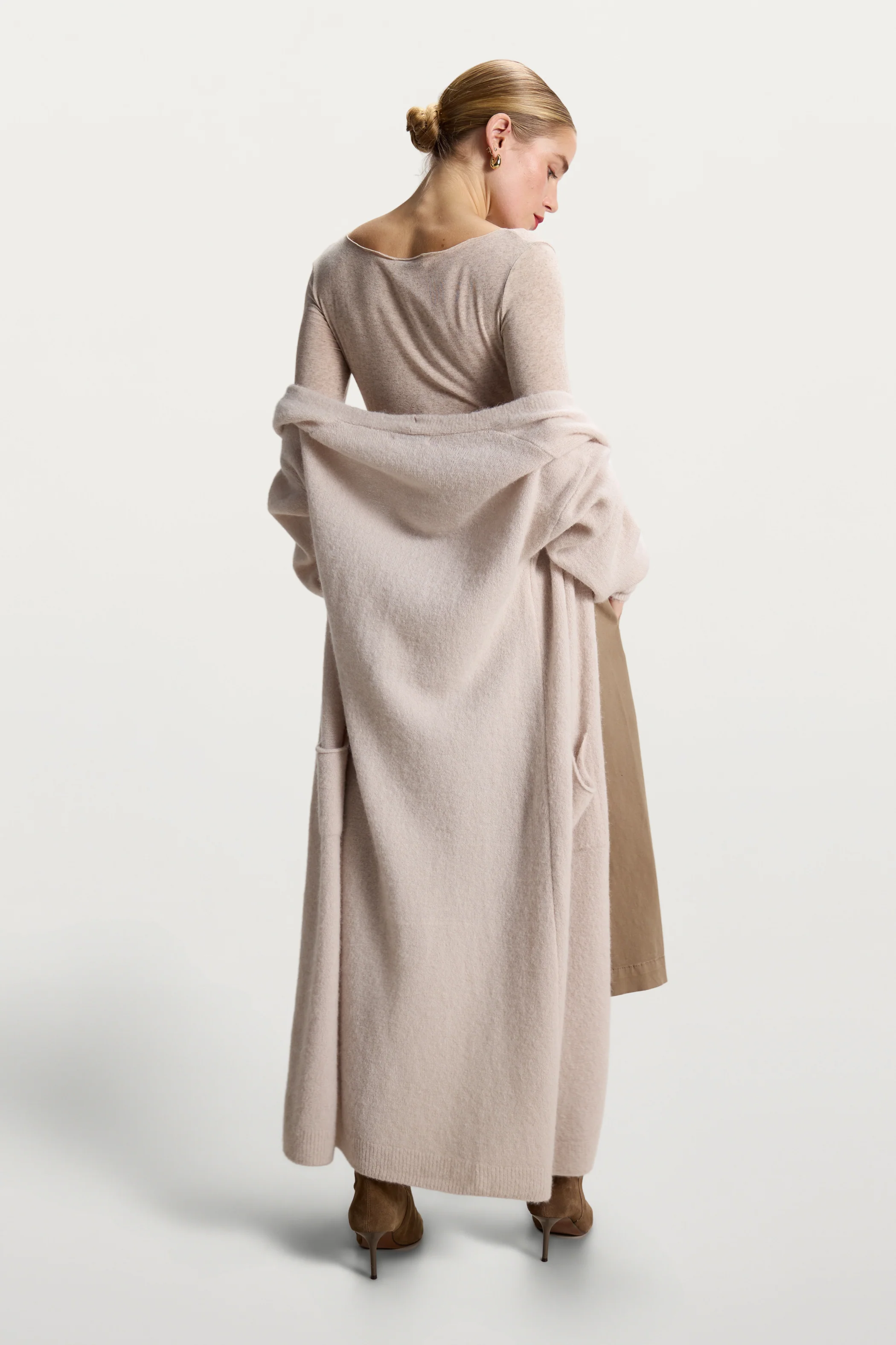 Sydney Bermuda Shorts | Taupe - Image 10