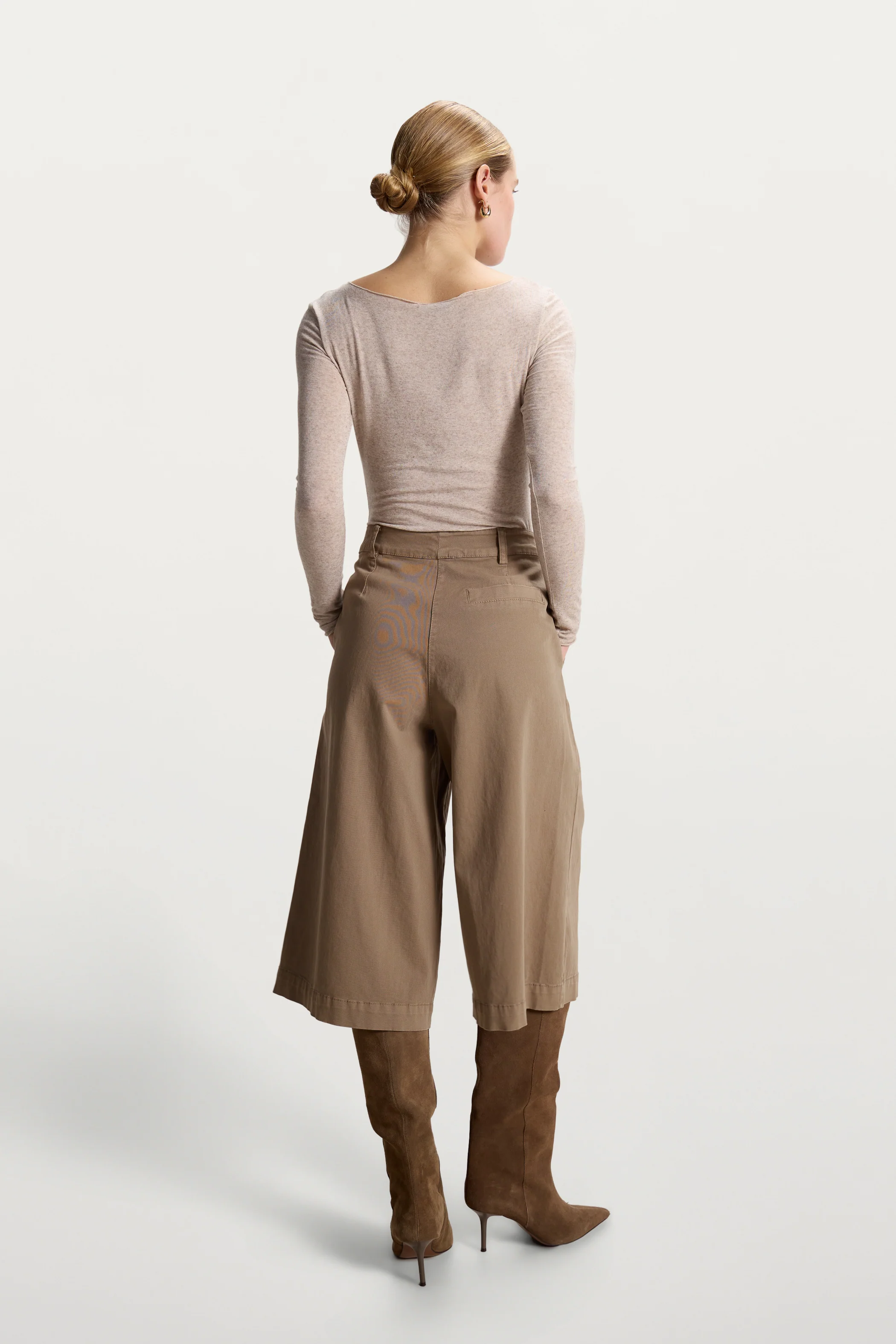 Sydney Bermuda Shorts | Taupe - Image 3