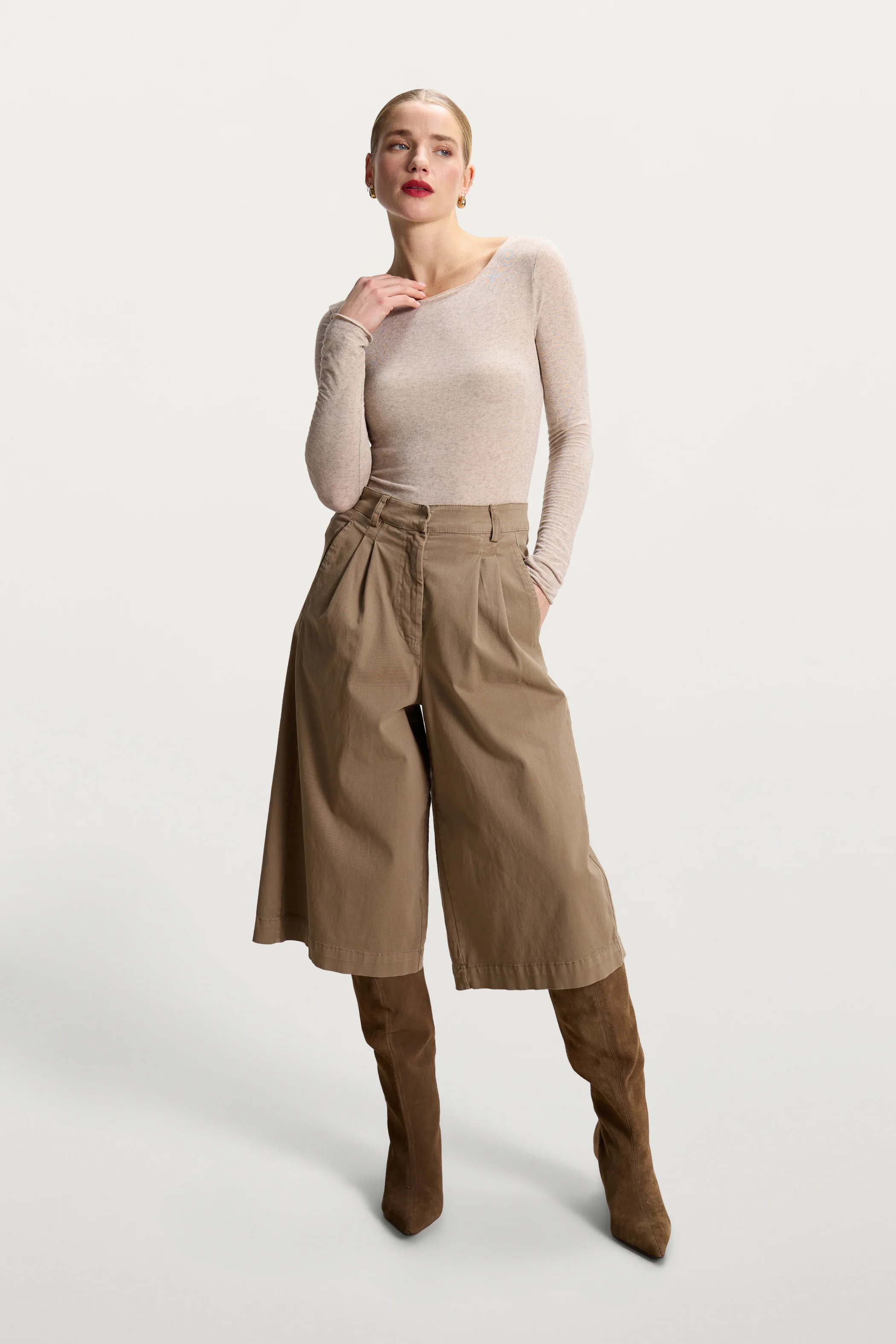 Sydney Bermuda Shorts | Taupe - Image 5