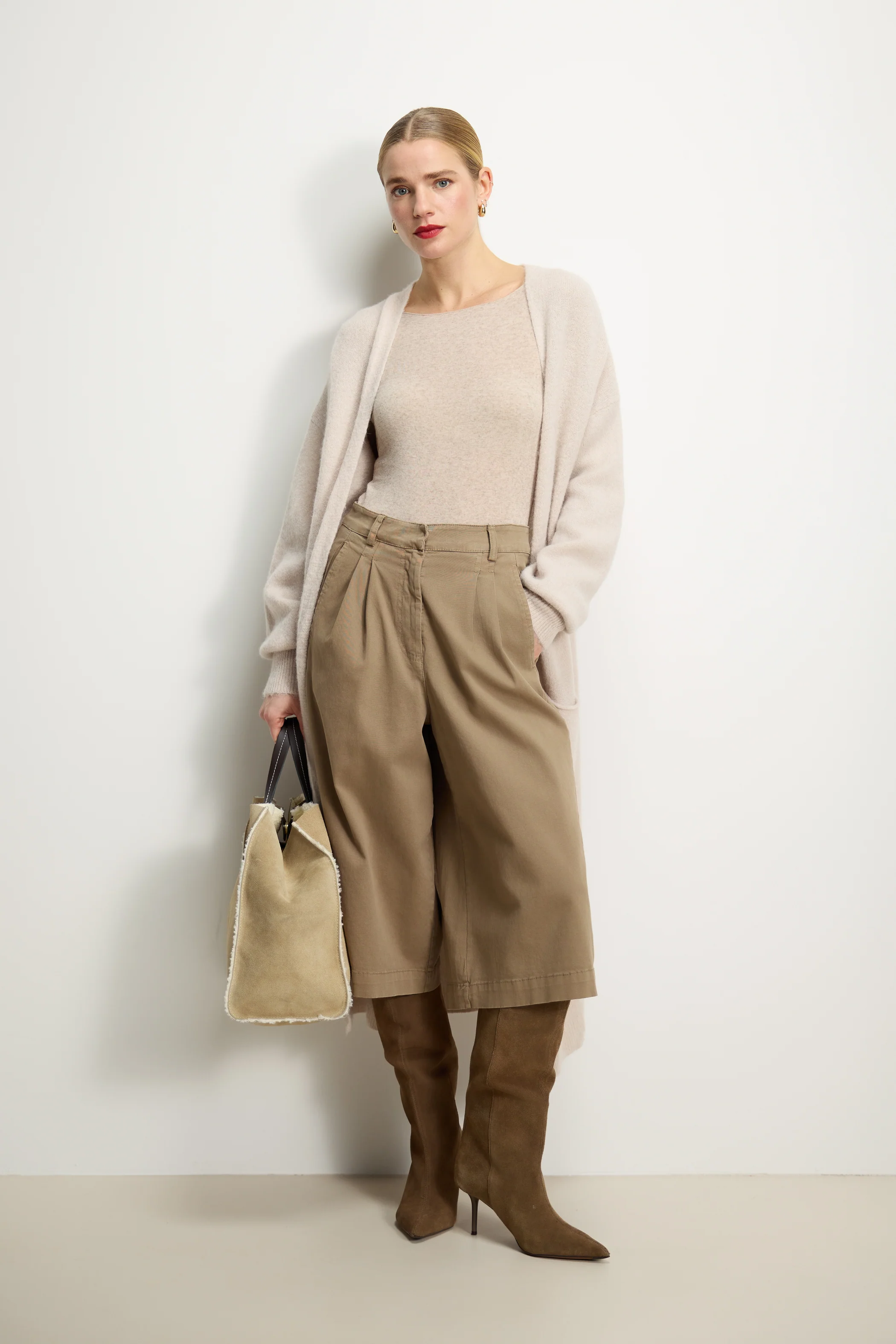 Sydney Bermuda Shorts | Taupe - Image 7