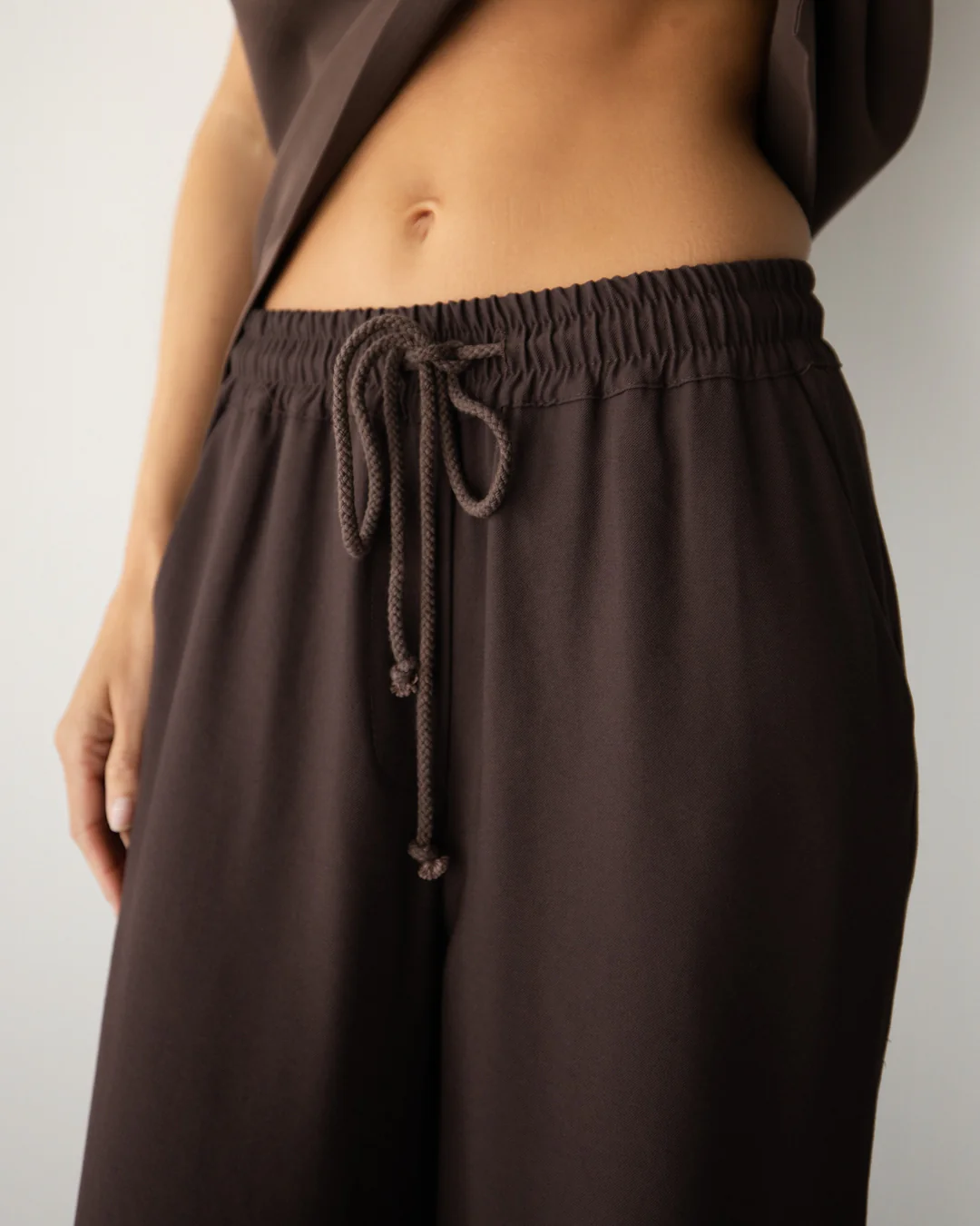 Sylvia Elastic Waist Trousers | Espresso Brown - Image 4