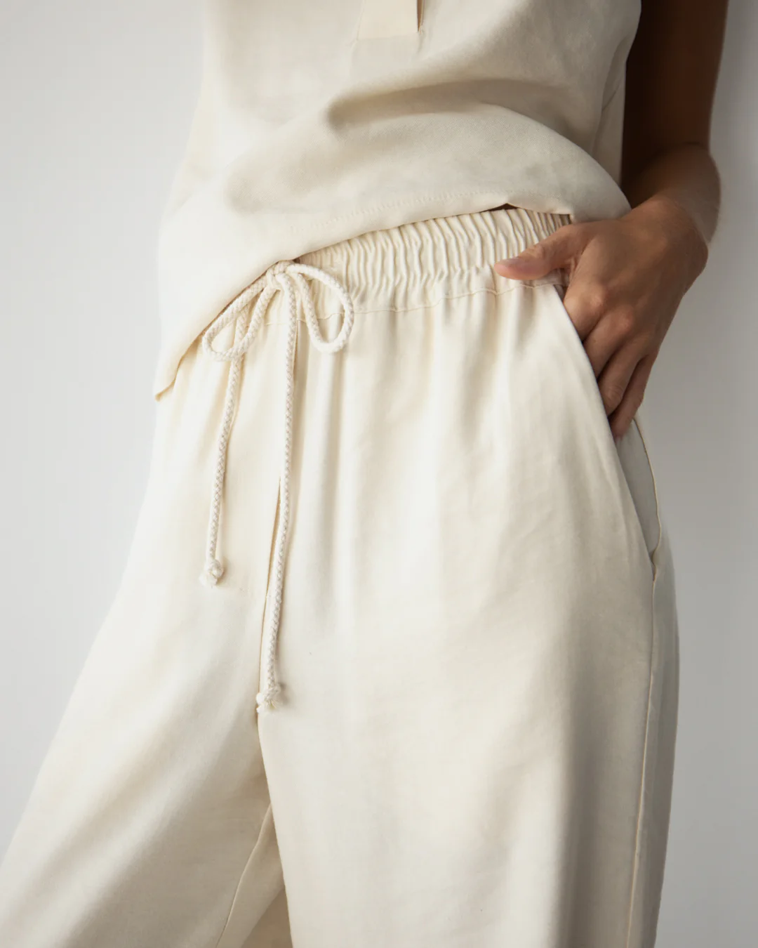 Sylvia Elastic Waist Trousers | Ivory - Image 3