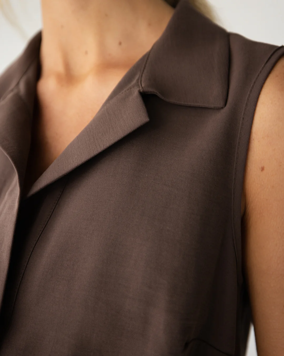 Sylvia Vest Top | Espresso Brown - Image 2